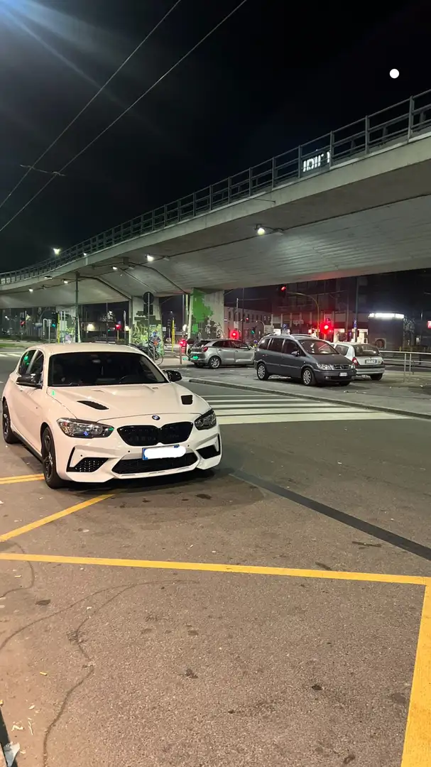 BMW 114 114d Business 5p - 1