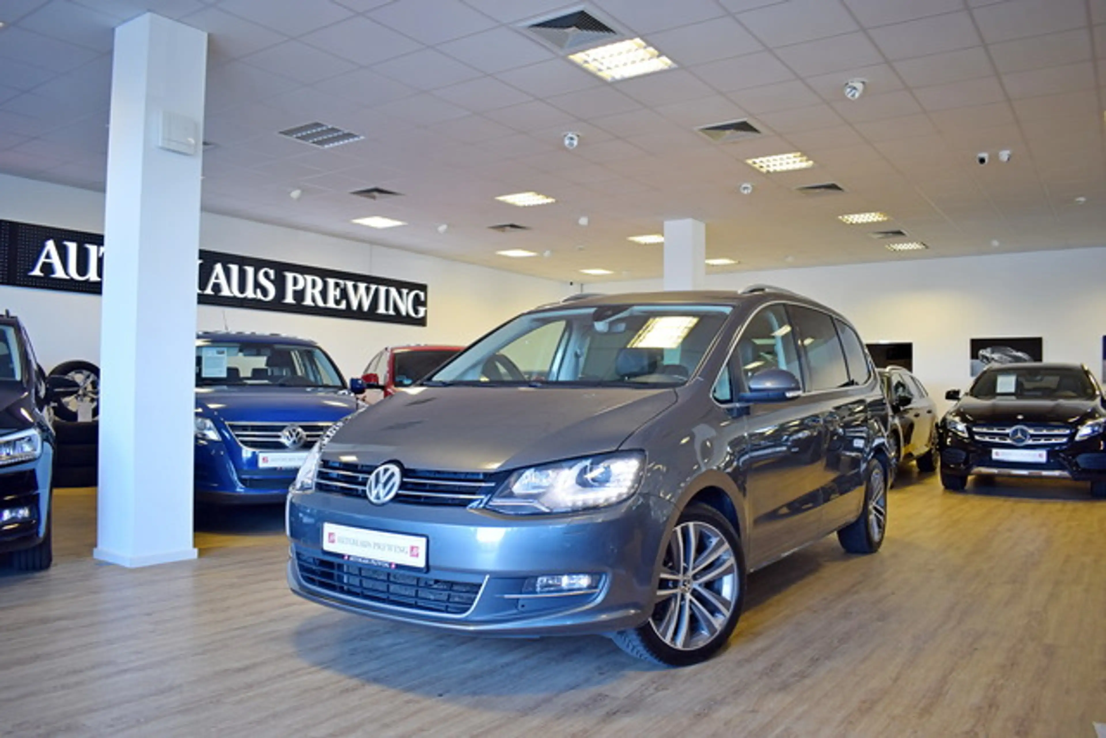 Volkswagen Sharan Highline BMT 7-SITZE/ACC/TOTW./EL.TÜREN
