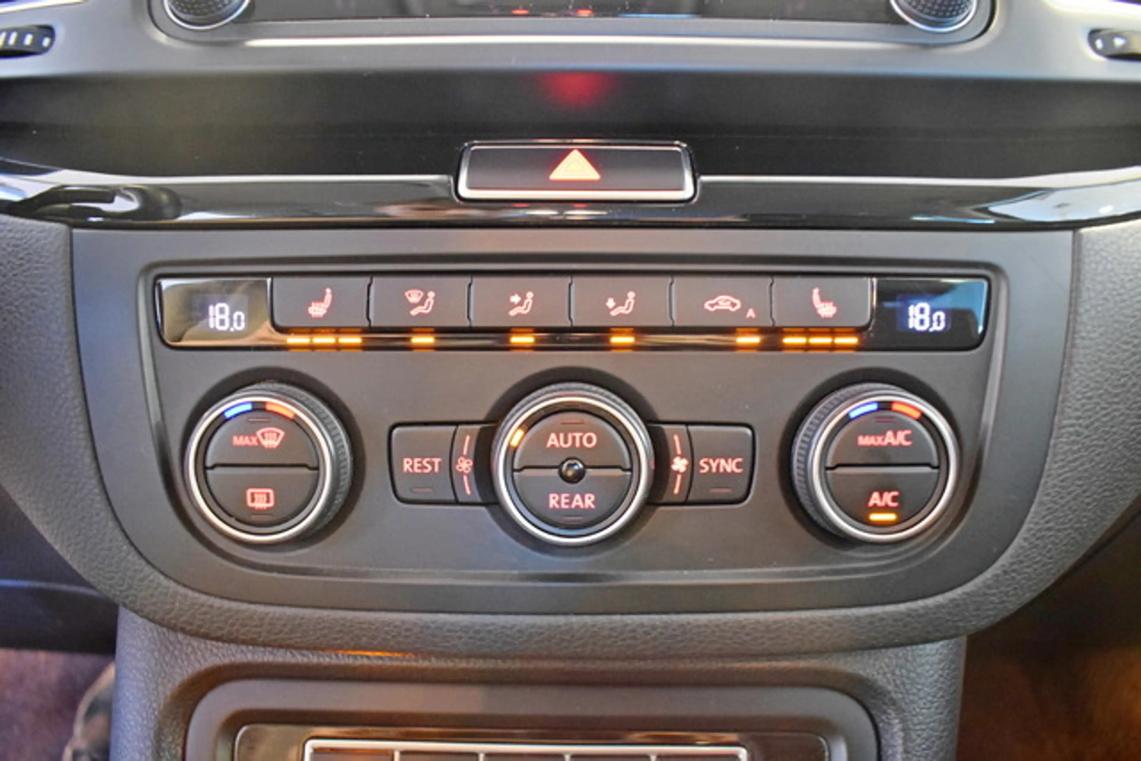 Volkswagen Sharan Highline BMT 7-SITZE/ACC/TOTW./EL.TÜREN — photo 8
