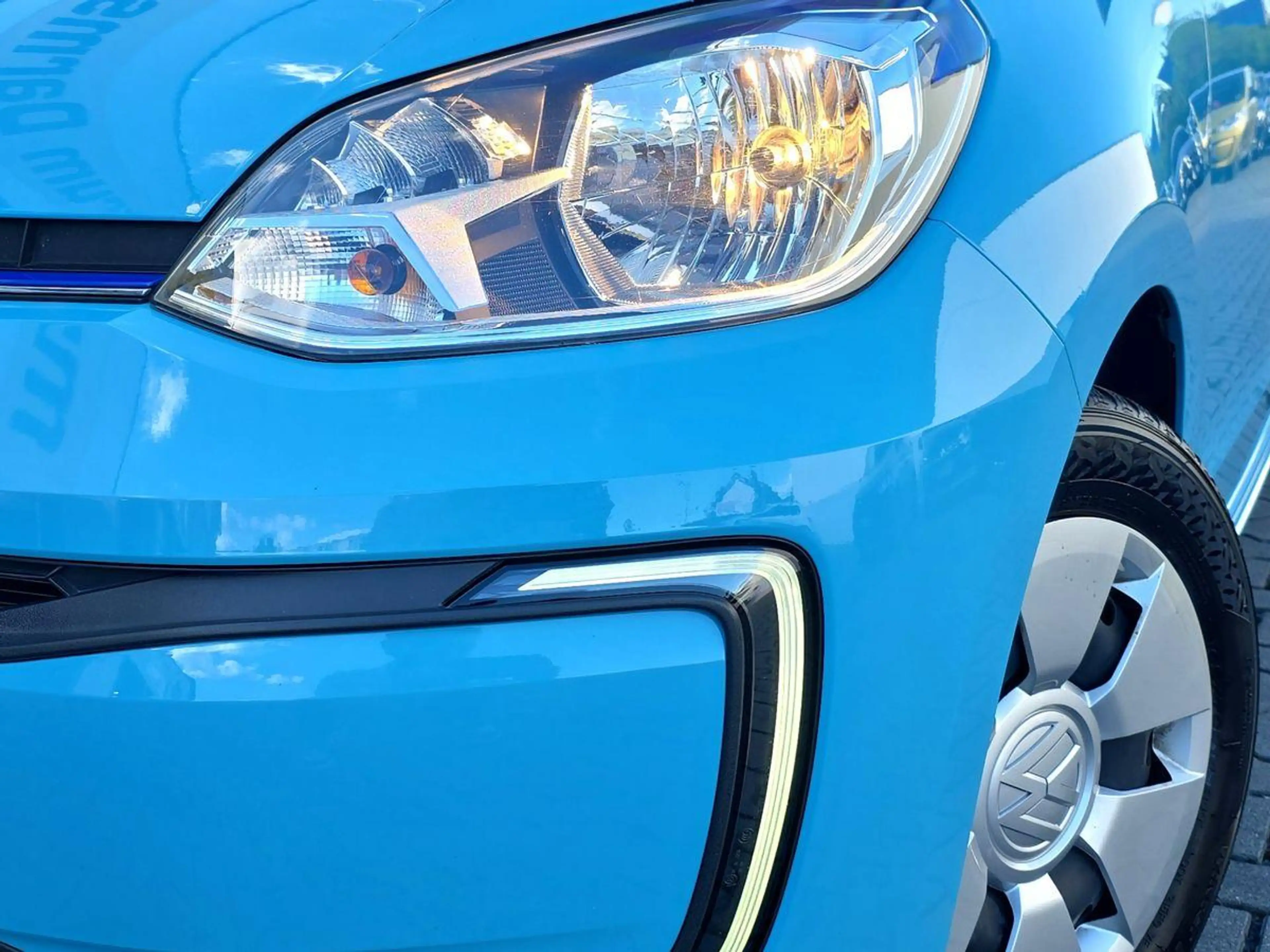 Volkswagen e-up! Style Plus CCS DAB SITZHZ 250KM-Reichweite — photo 6