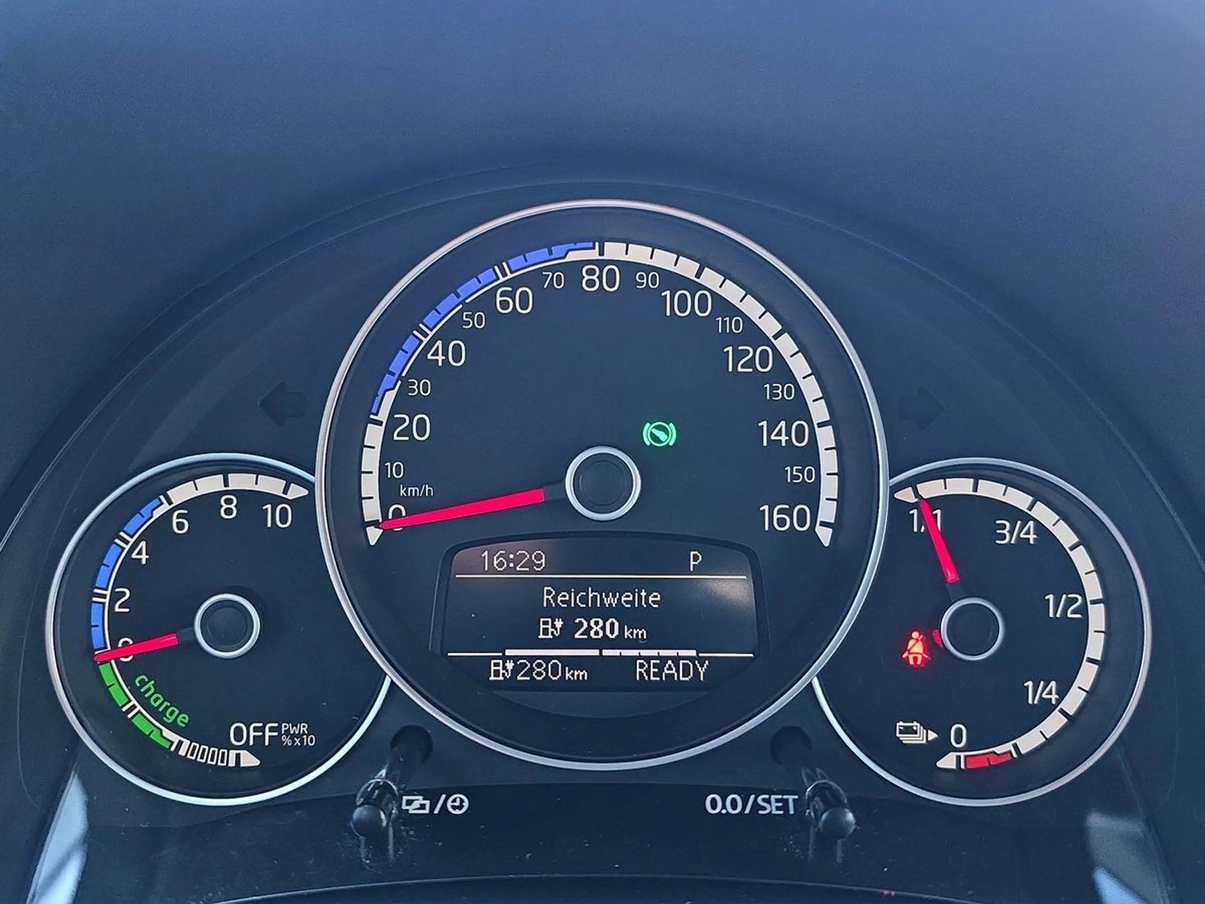 Volkswagen e-up! Style Plus CCS DAB SITZHZ 250KM-Reichweite — photo 15