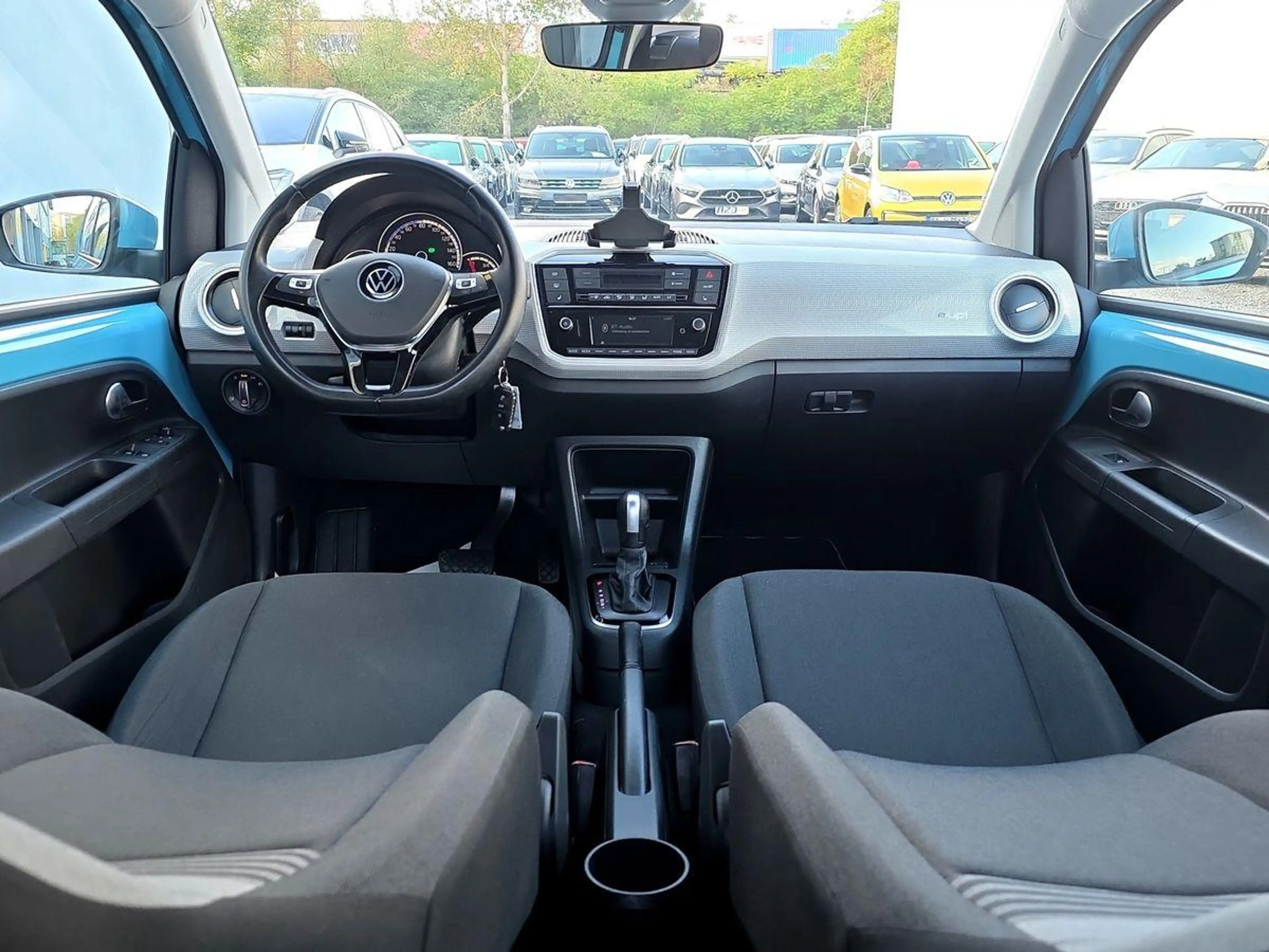 Volkswagen e-up! Style Plus CCS DAB SITZHZ 250KM-Reichweite — photo 12