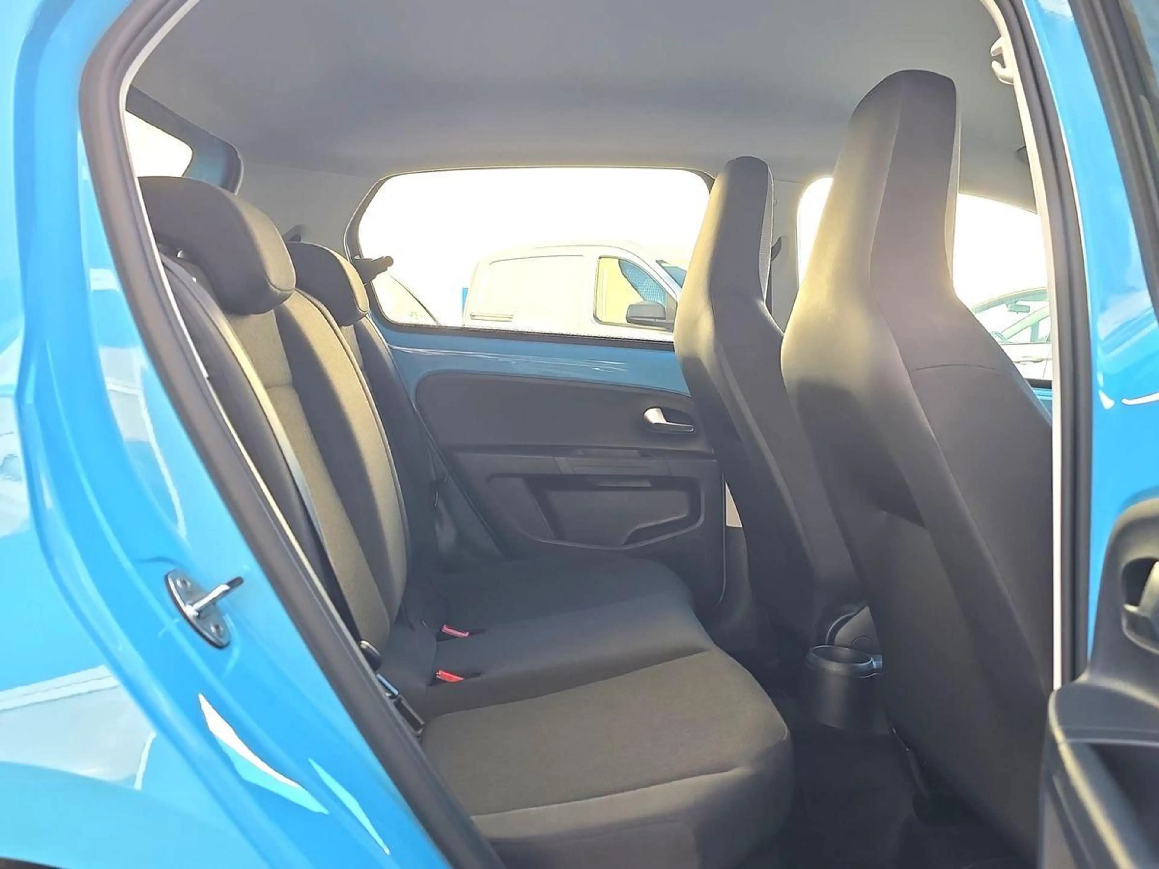 Volkswagen e-up! Style Plus CCS DAB SITZHZ 250KM-Reichweite — photo 11