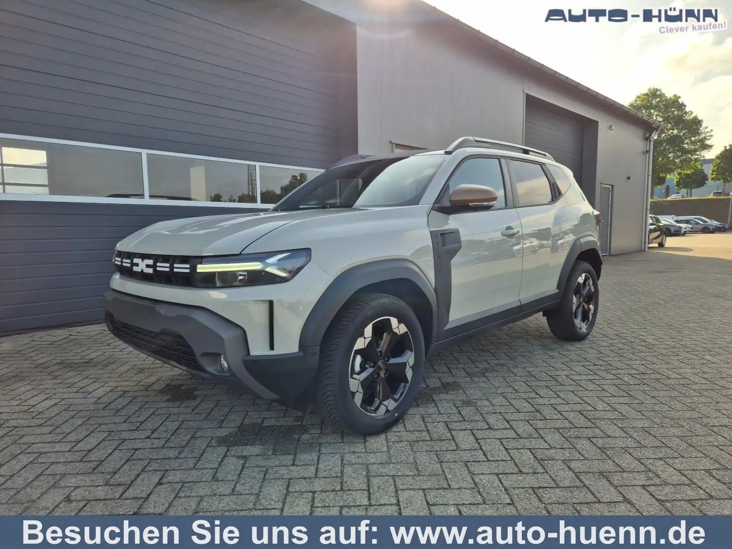 Dacia Duster Extreme 4x4 130PS 1.2 TCe 4x Kamera Lenkradheiz... Grau - 1