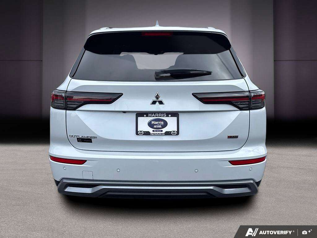 2026 Mitsubishi Outlander SE / PANORMIC SUNROOF / HEATED SEATS / BLUETOOTH!! — photo 5