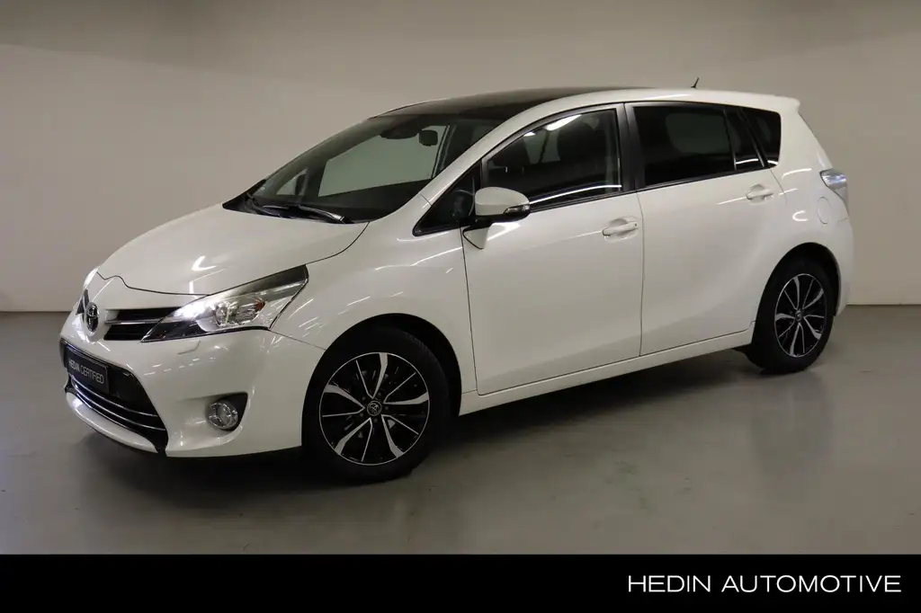 Toyota Verso 2018 из Европы — купить под ключ