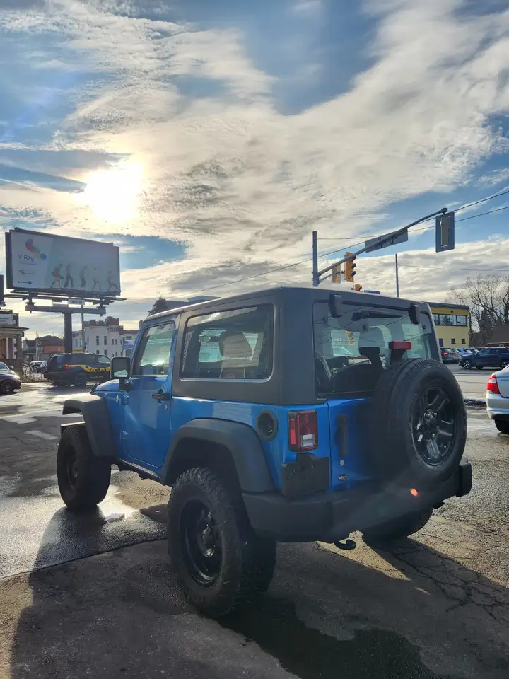 Jeep Wrangler снимка Jeep Wrangler