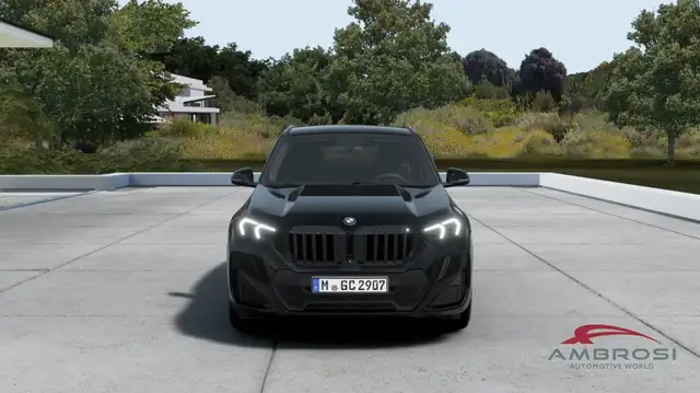 BMW X1 view 4