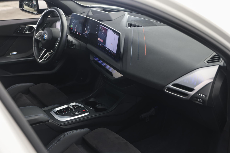 BMW 120 1 Serie M Sport Automaat / Panoramadak / M Sportst — photo 10