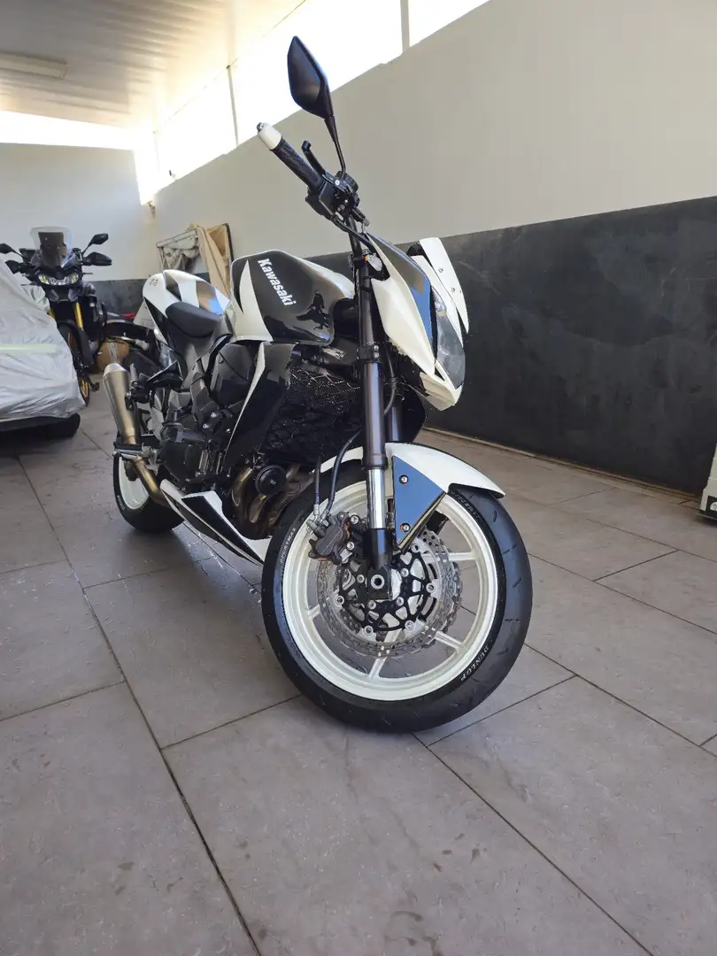Kawasaki Z 750 Limitada A2 ( 25 kW - 106 cv reales ) | Muy Mimada Negro - 2