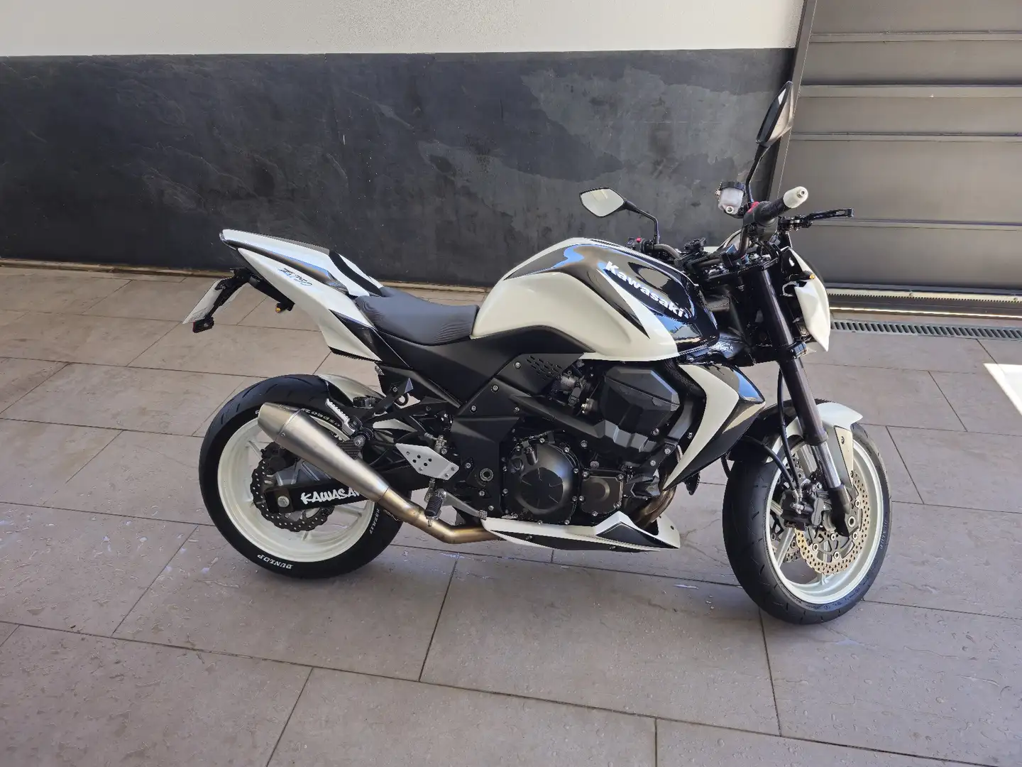 Kawasaki Z 750 Limitada A2 ( 25 kW - 106 cv reales ) | Muy Mimada Negro - 1