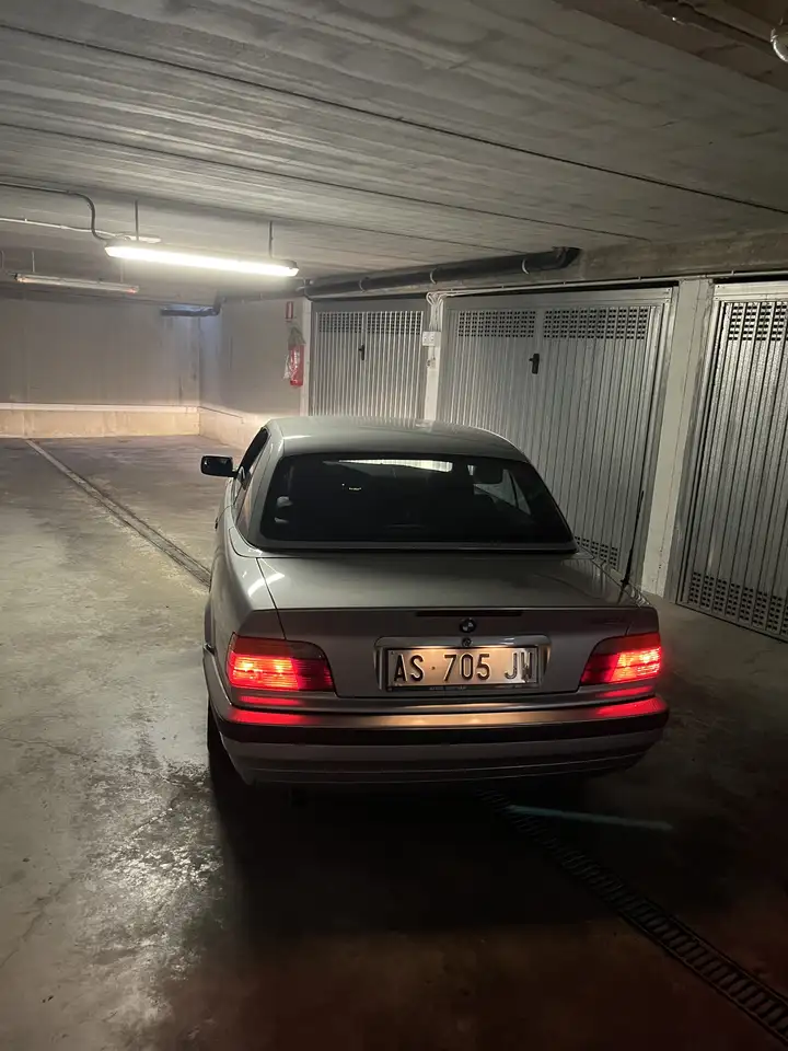 BMW 318i Cabrio c/hardtop, foto 4