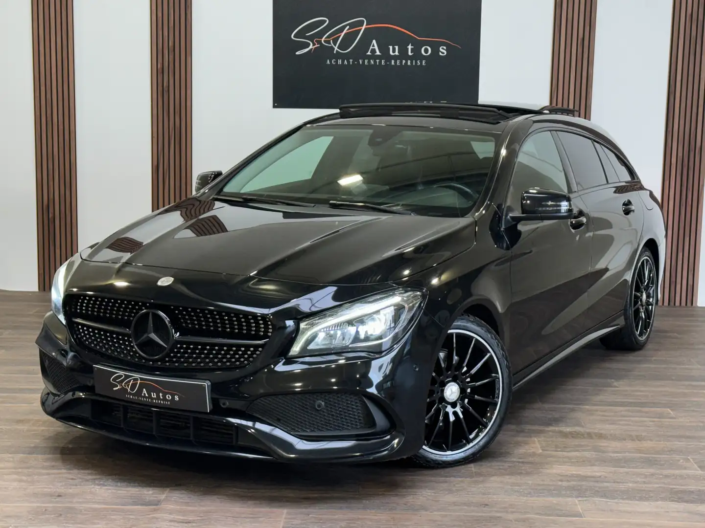Mercedes-Benz CLA 200 d 4-Matic(EU6d)* TOIT PANO* PACK AMG * BOITE AUTO Zwart - 1