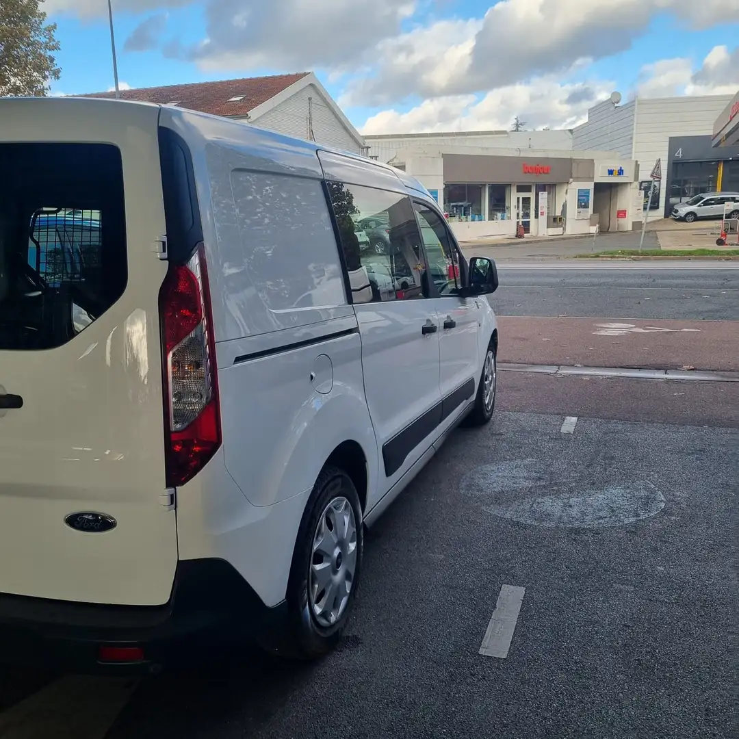 Ford Tourneo Connect 1.5 TDCi 120 S Beyaz - 2