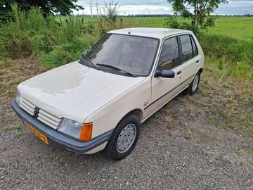 205 GT
