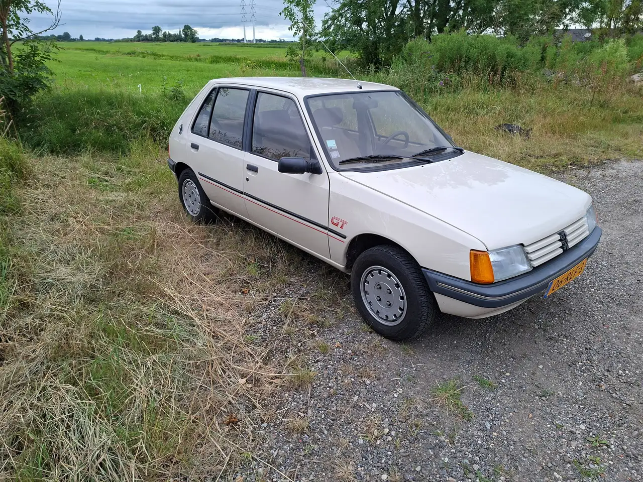 Peugeot 205 GT, foto 2