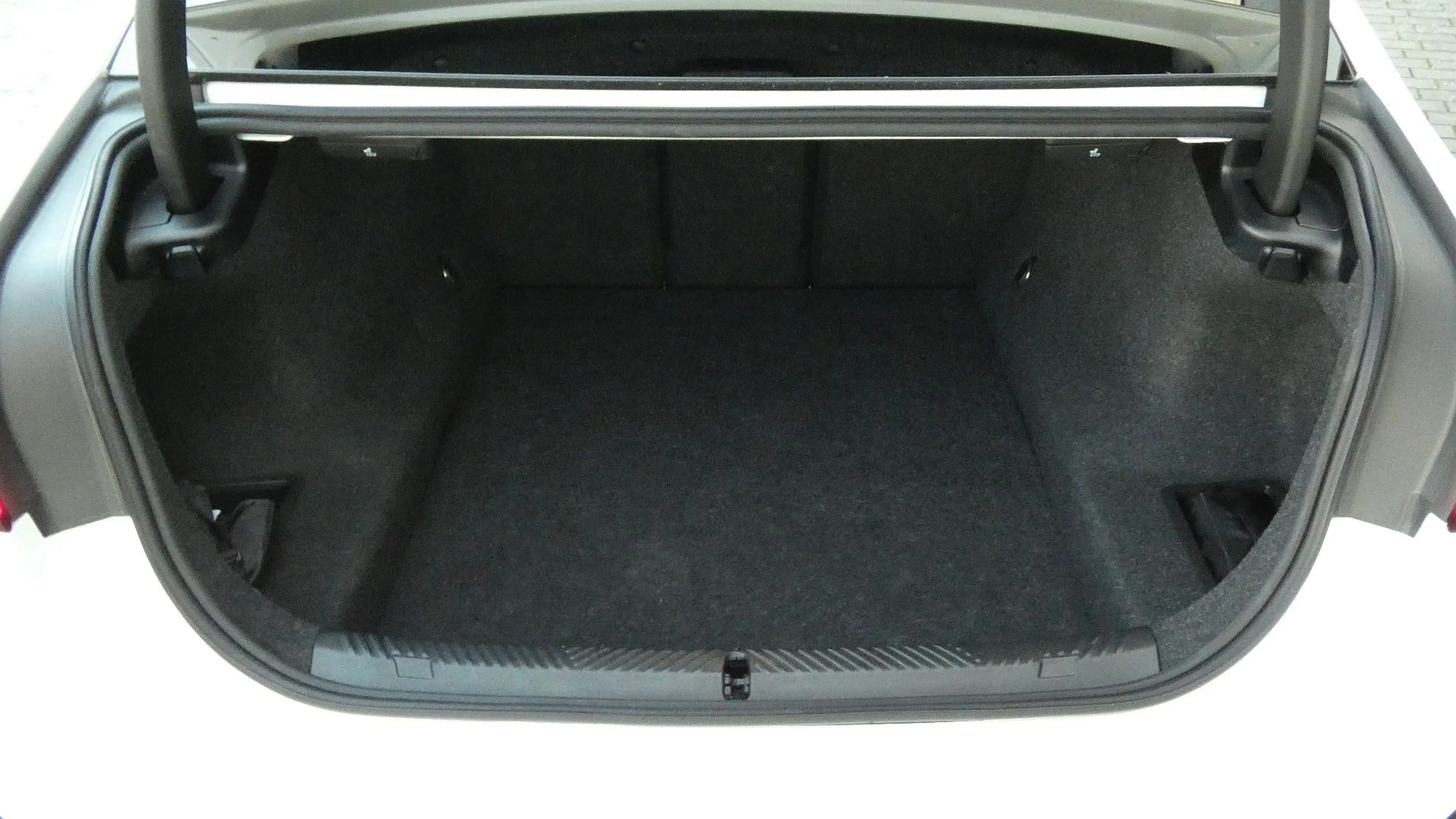 BMW 520 i M Sportp. ACC-AHK°Pano-Harm.Kardon°M-20 — photo 7