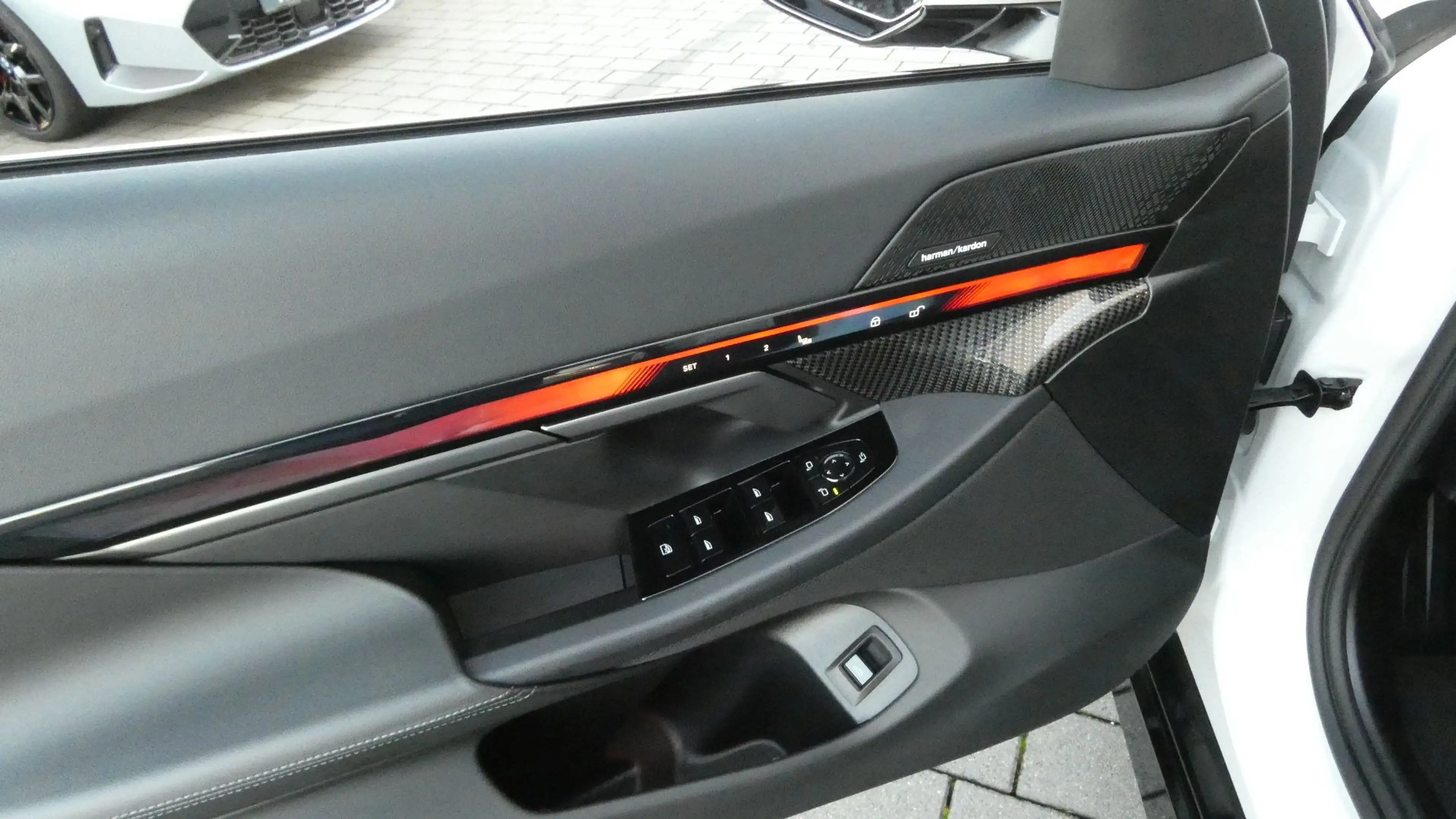 BMW 520 i M Sportp. ACC-AHK°Pano-Harm.Kardon°M-20 — photo 12