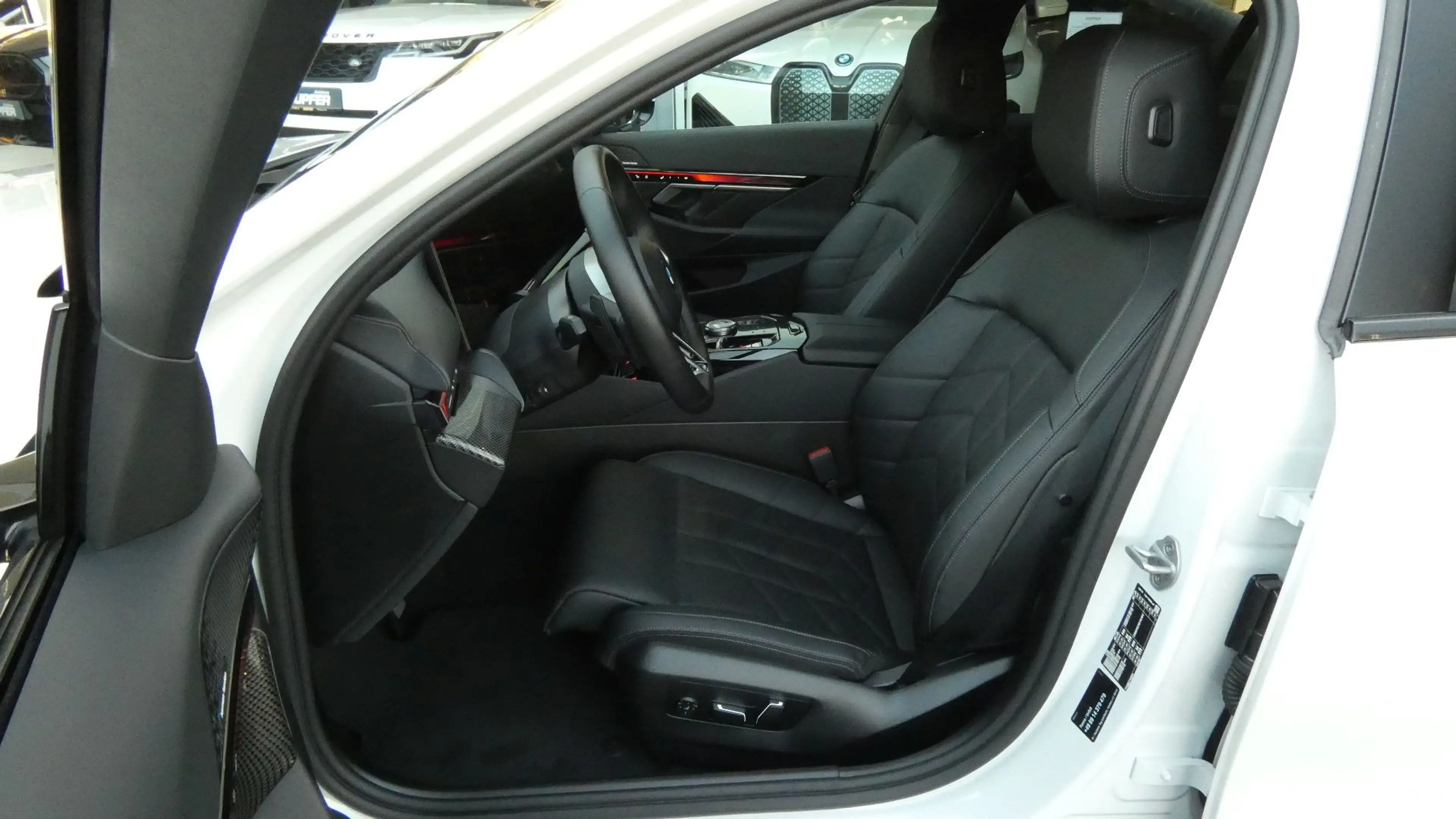 BMW 520 i M Sportp. ACC-AHK°Pano-Harm.Kardon°M-20 — photo 10