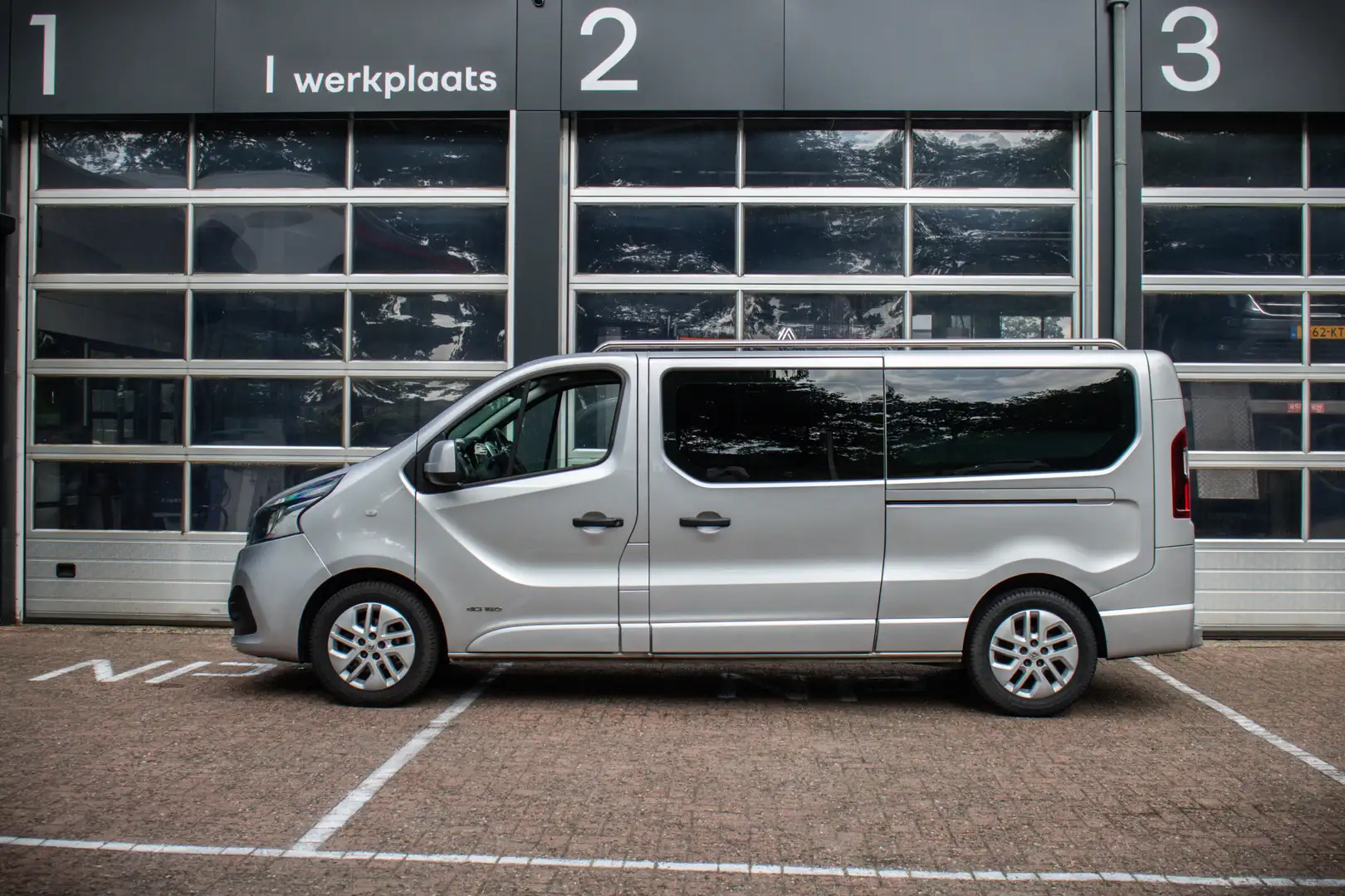 Renault Trafic dCi 140 T29 L2H1 Turbo2 | Dubbele Cabine | Trekhaa Gris - 2
