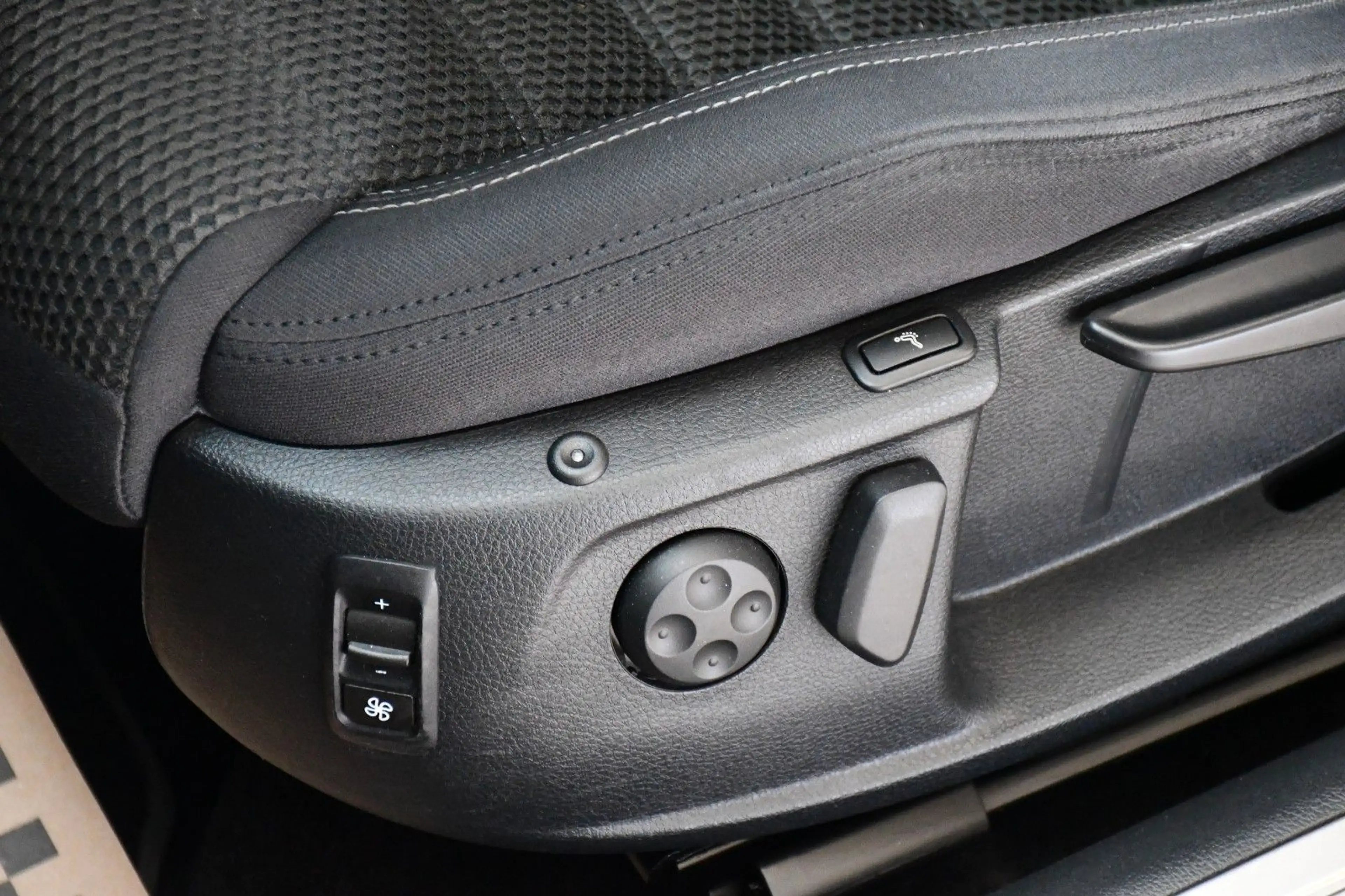 Volkswagen CC Navi Massage Sitzklima&Heizung Kamera Tempom. — photo 11