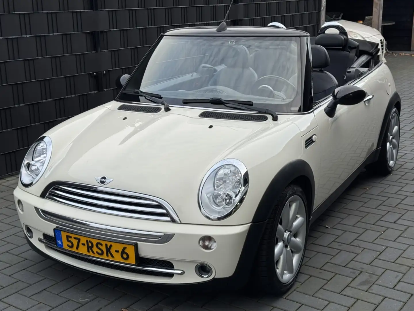 MINI Cooper Cabrio Mini 1.6 WIT| LEER| CLIMA| 99DKM| ZEER NETJES Blanco - 1