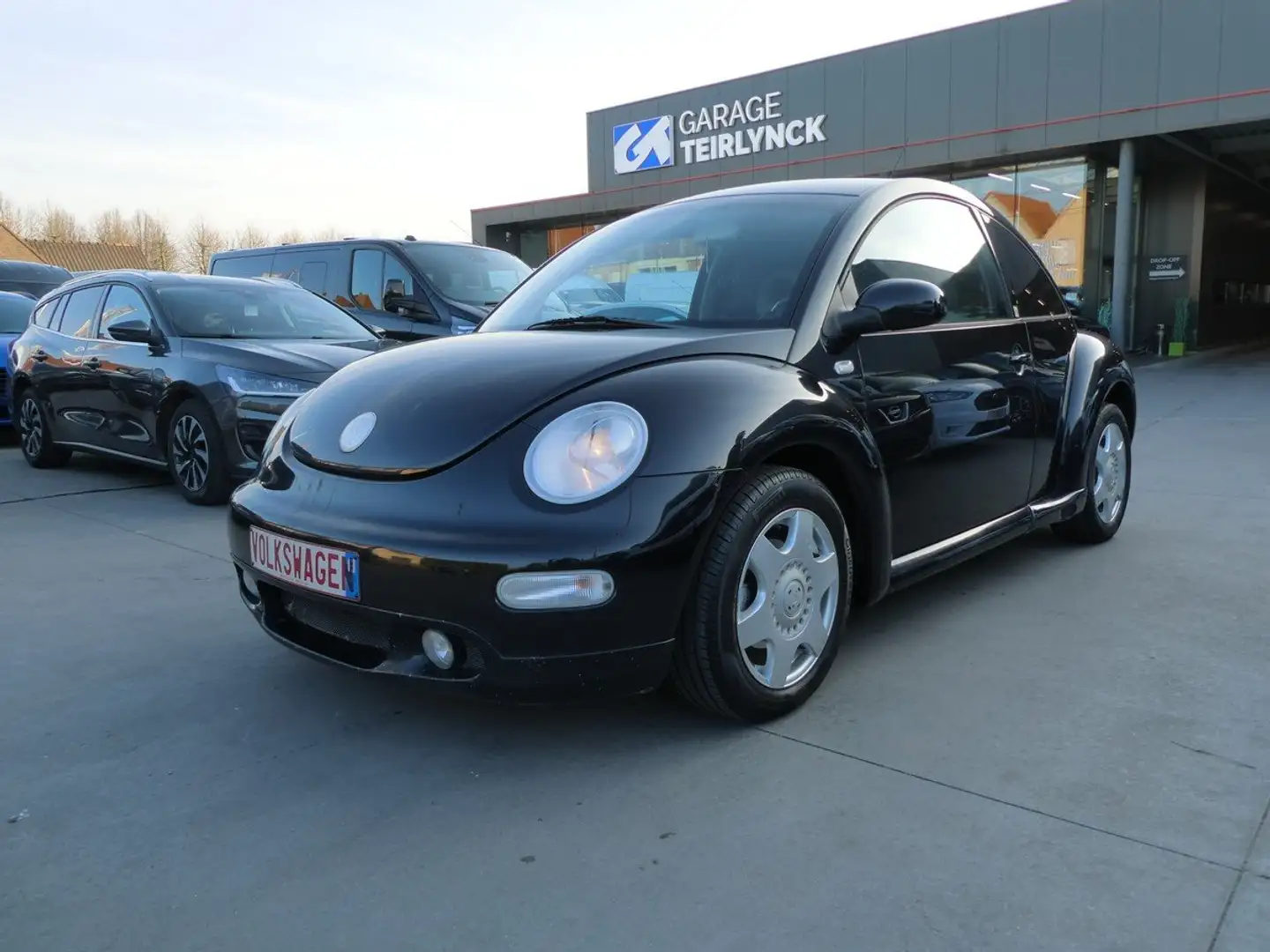 Volkswagen New Beetle 3d 1.9 TDi 90pk Sport '02 garantie (02467) Zwart - 2