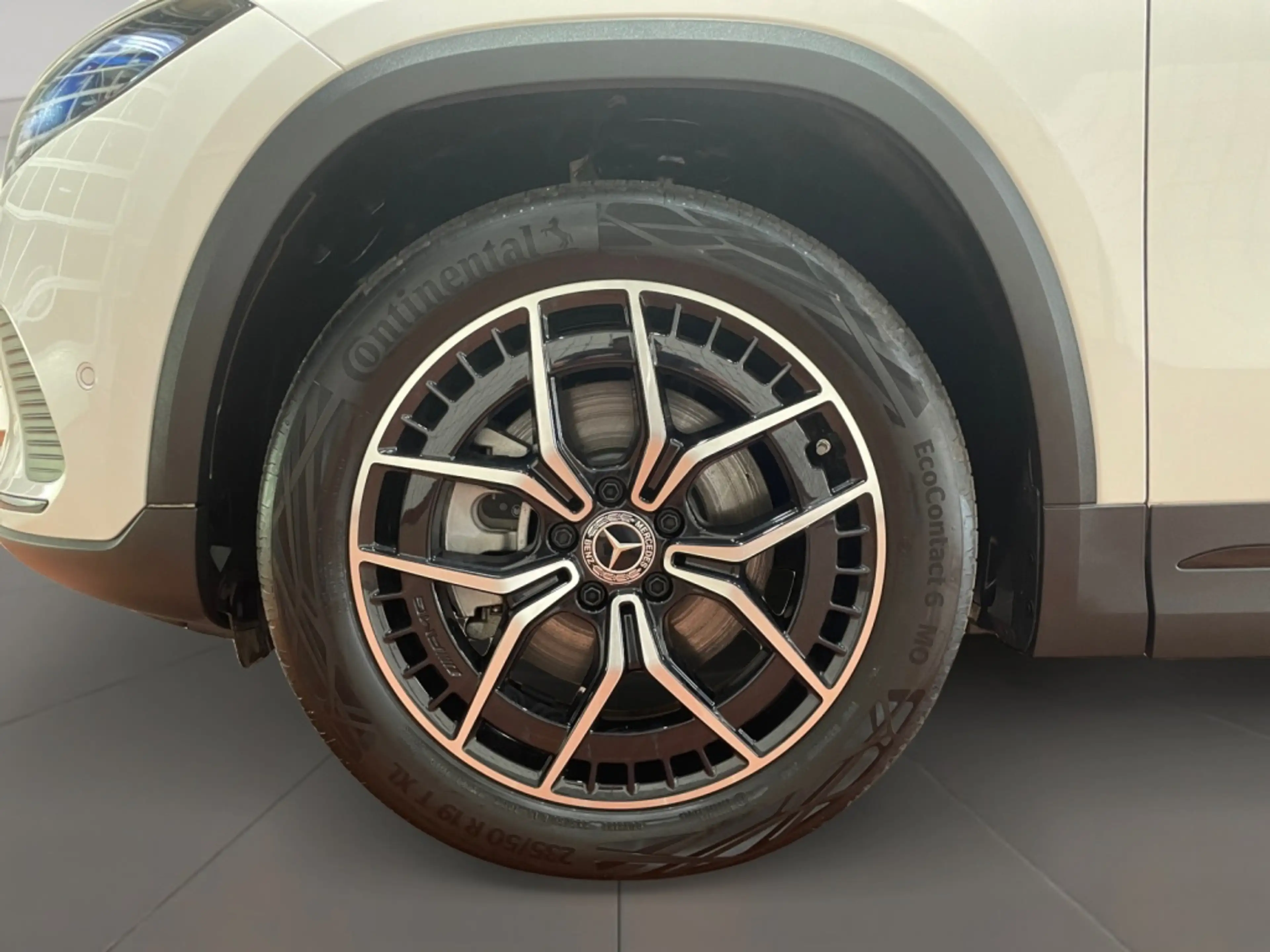 Mercedes-Benz EQA 300 4matic Progressive AMG+MBUX+Progressive — photo 8