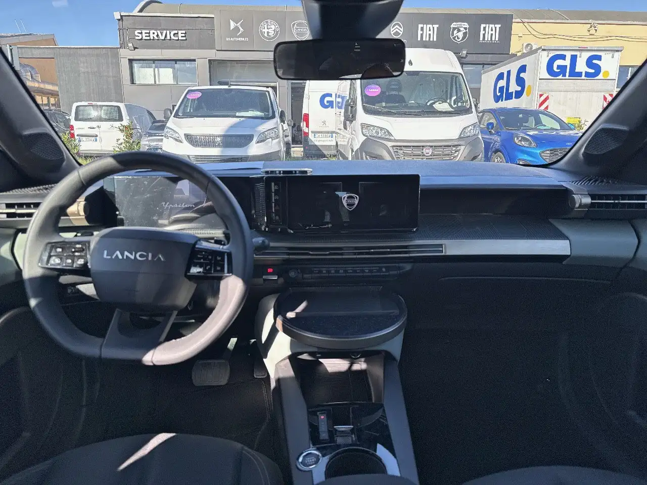 Lancia Ypsilon Ibrida 100cv e-DCT 9