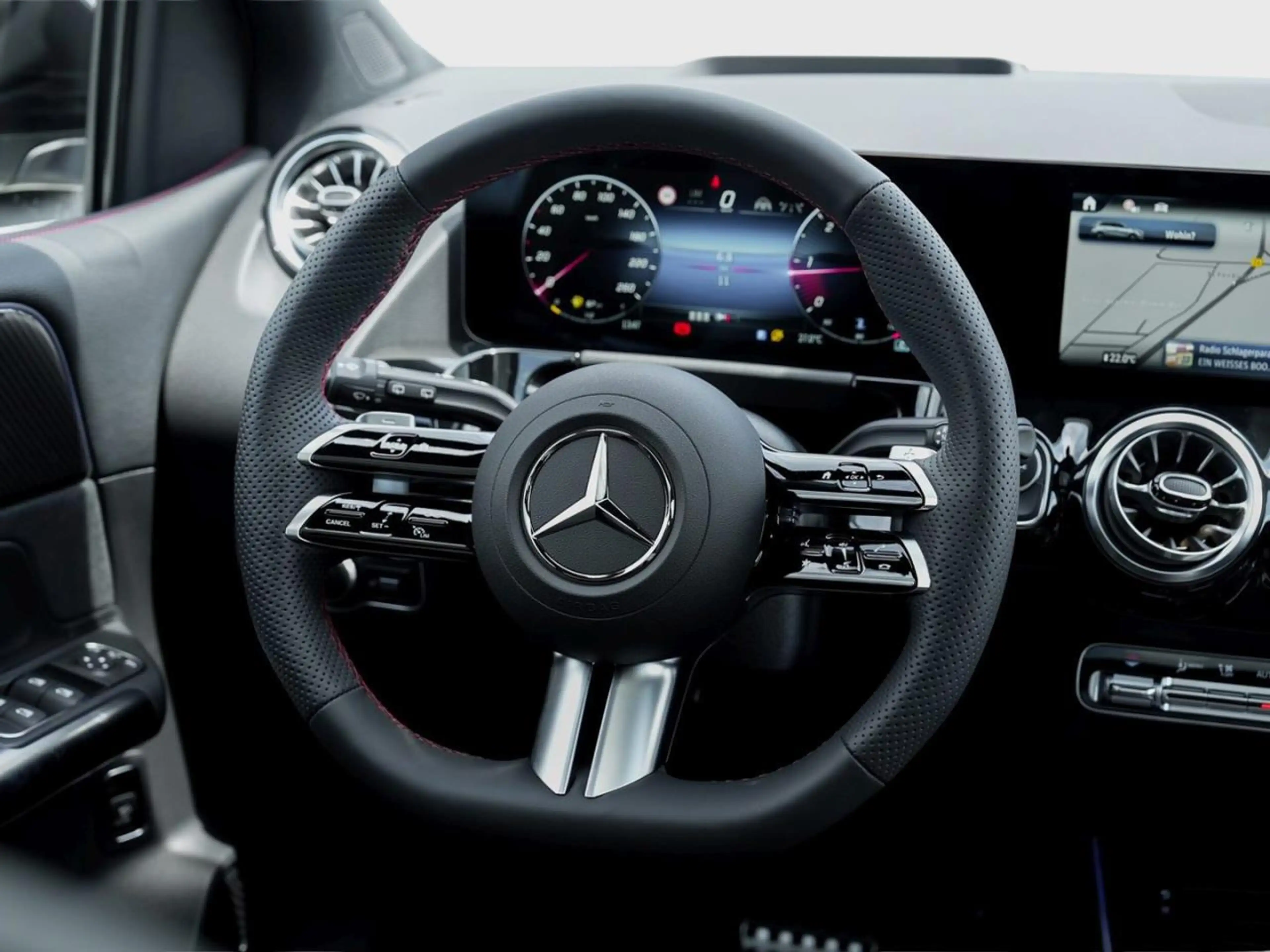 Mercedes-Benz B 220 d AMG Panorama Distronic Memory 360° AHK — photo 8