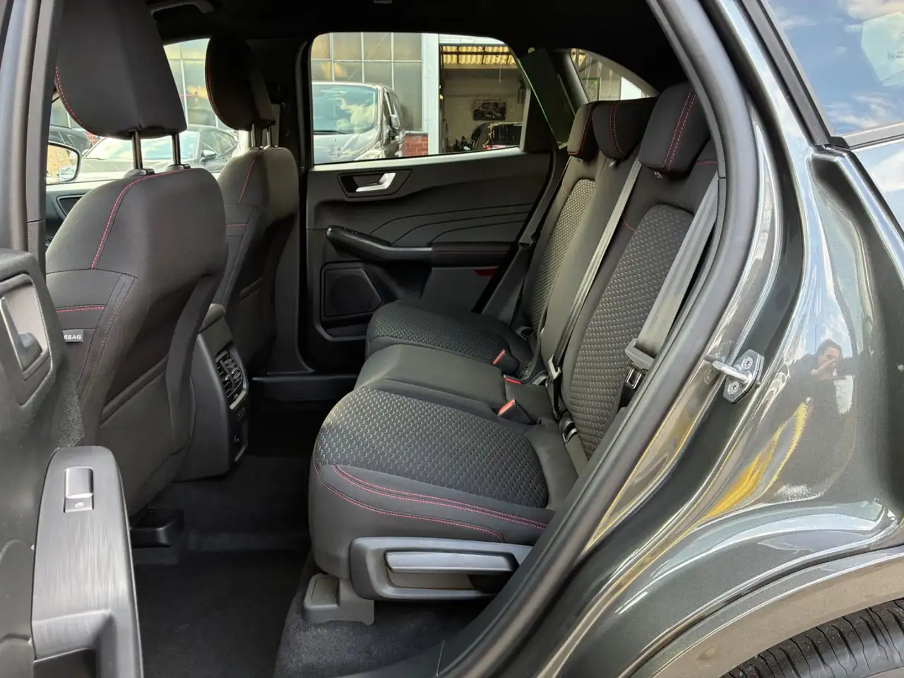 Ford Kuga ST-Line, Kamera,LED,Winter-P.,BLIS,FGS 5J. 9