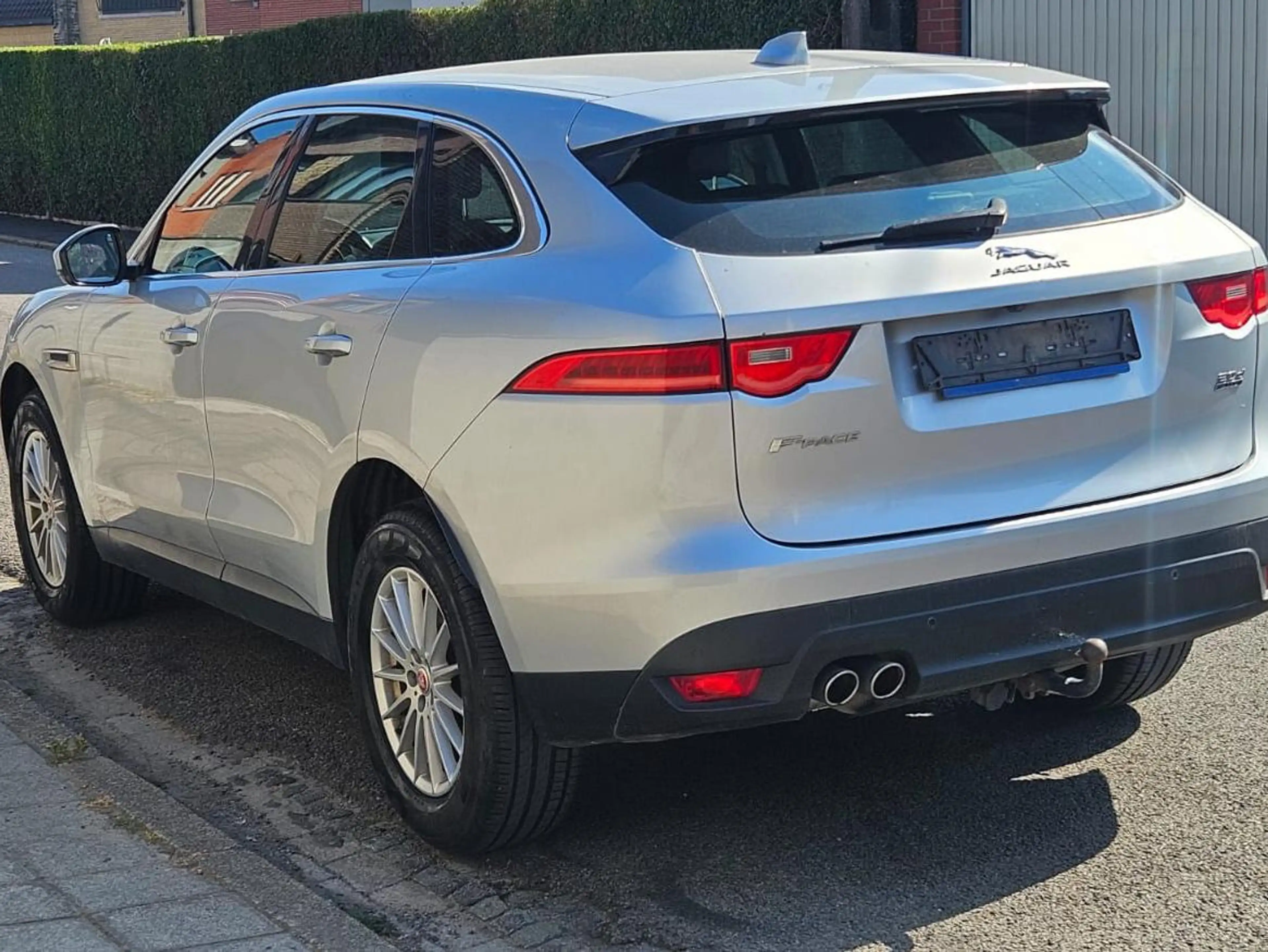 Jaguar F-Pace F-Pace 2.0 D — photo 5