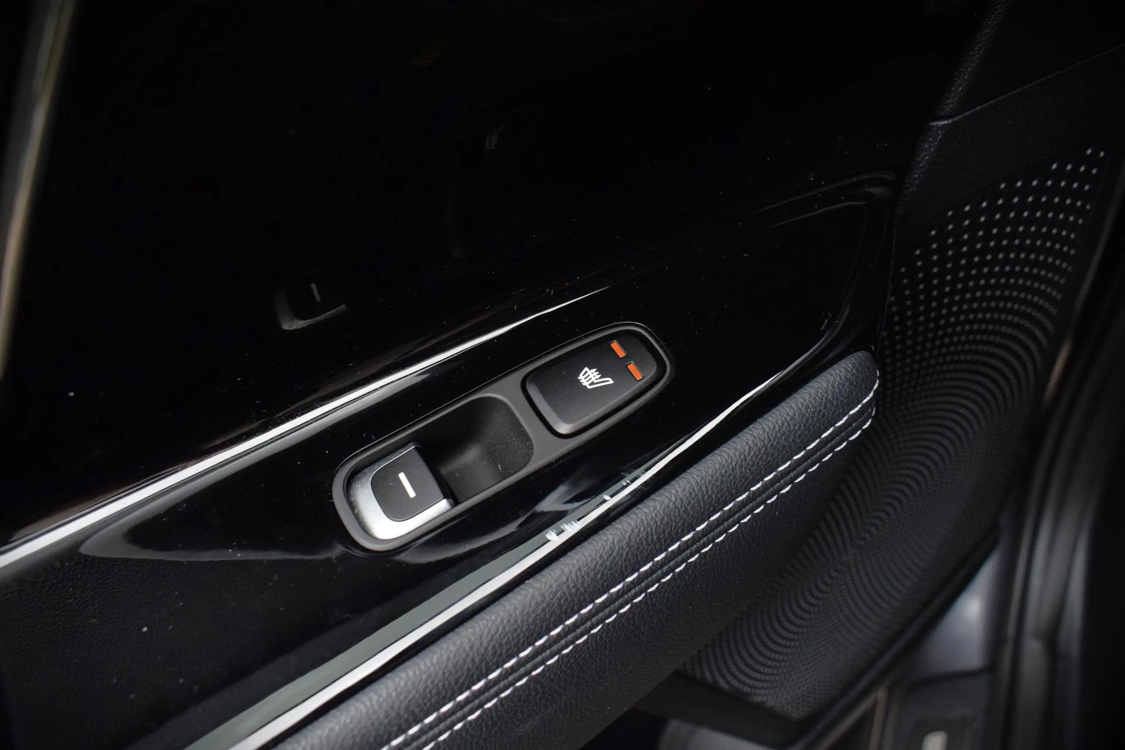 Kia e-Niro ExecutiveLine 64 kWh — photo 35