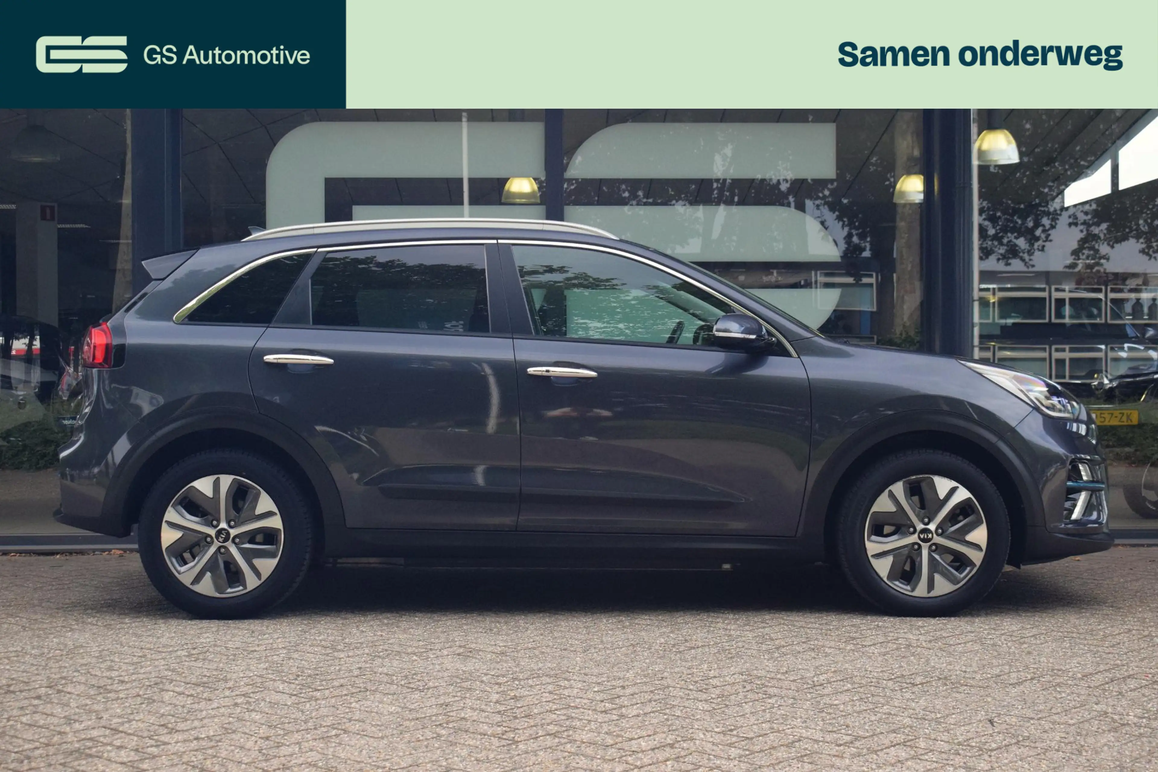 Kia e-Niro ExecutiveLine 64 kWh — photo 6