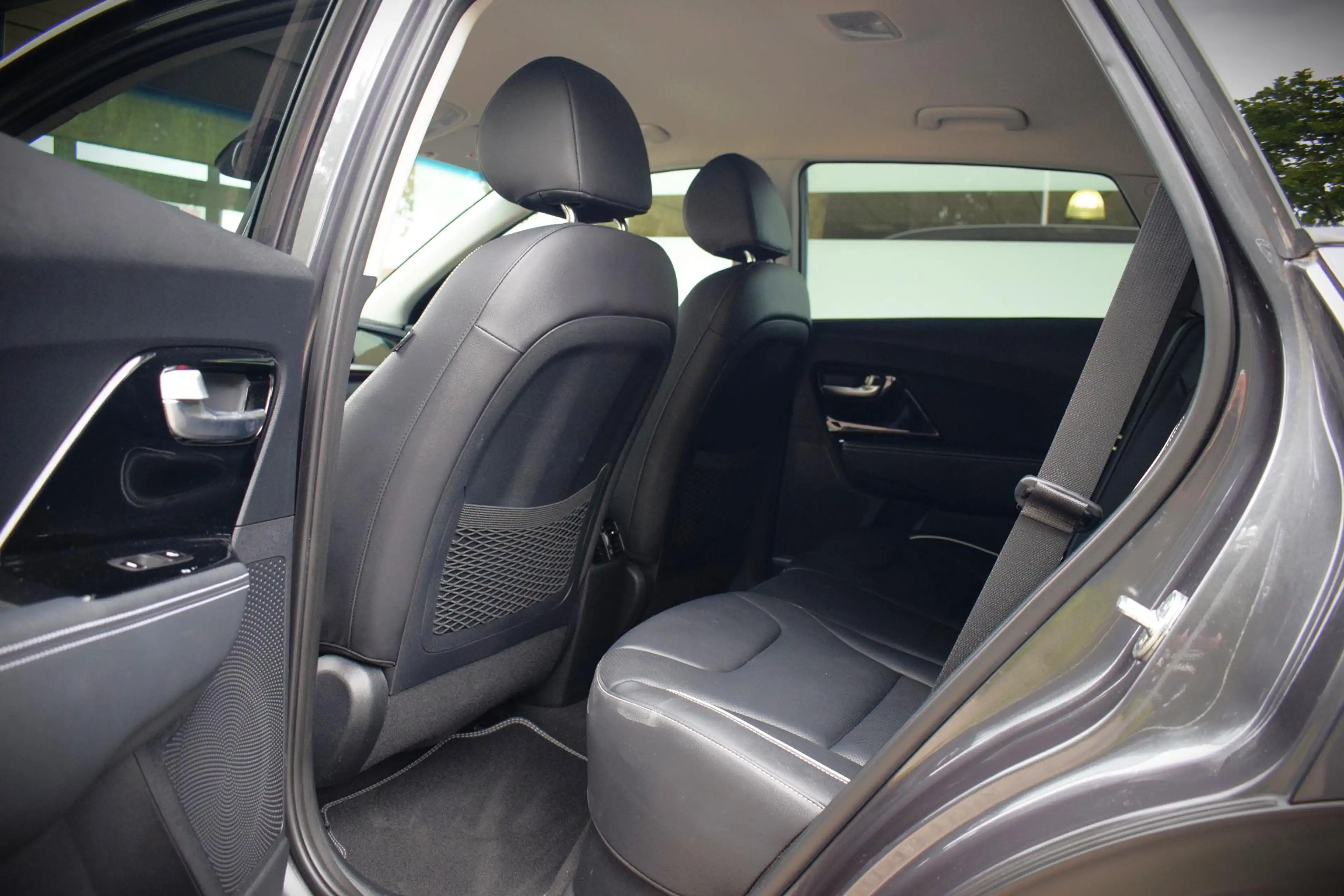 Kia e-Niro ExecutiveLine 64 kWh — photo 4