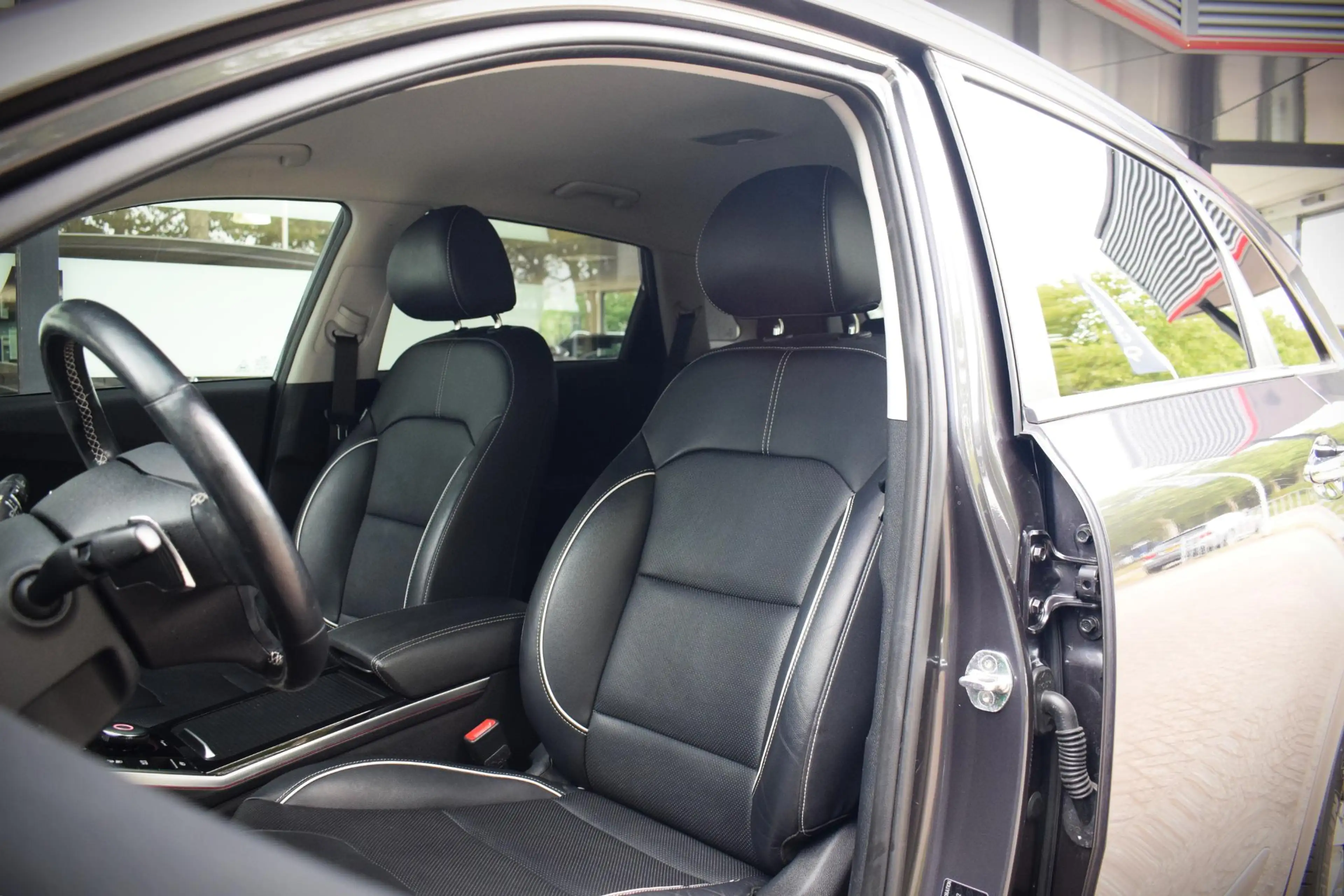 Kia e-Niro ExecutiveLine 64 kWh — photo 5