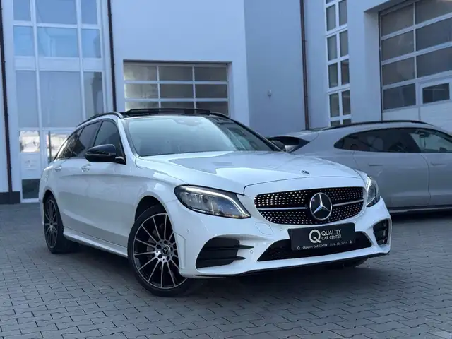 Mercedes-Benz C 400 T 4Matic 9G AMG*DISTR+*PANO*MEMO*AHK*KAME*