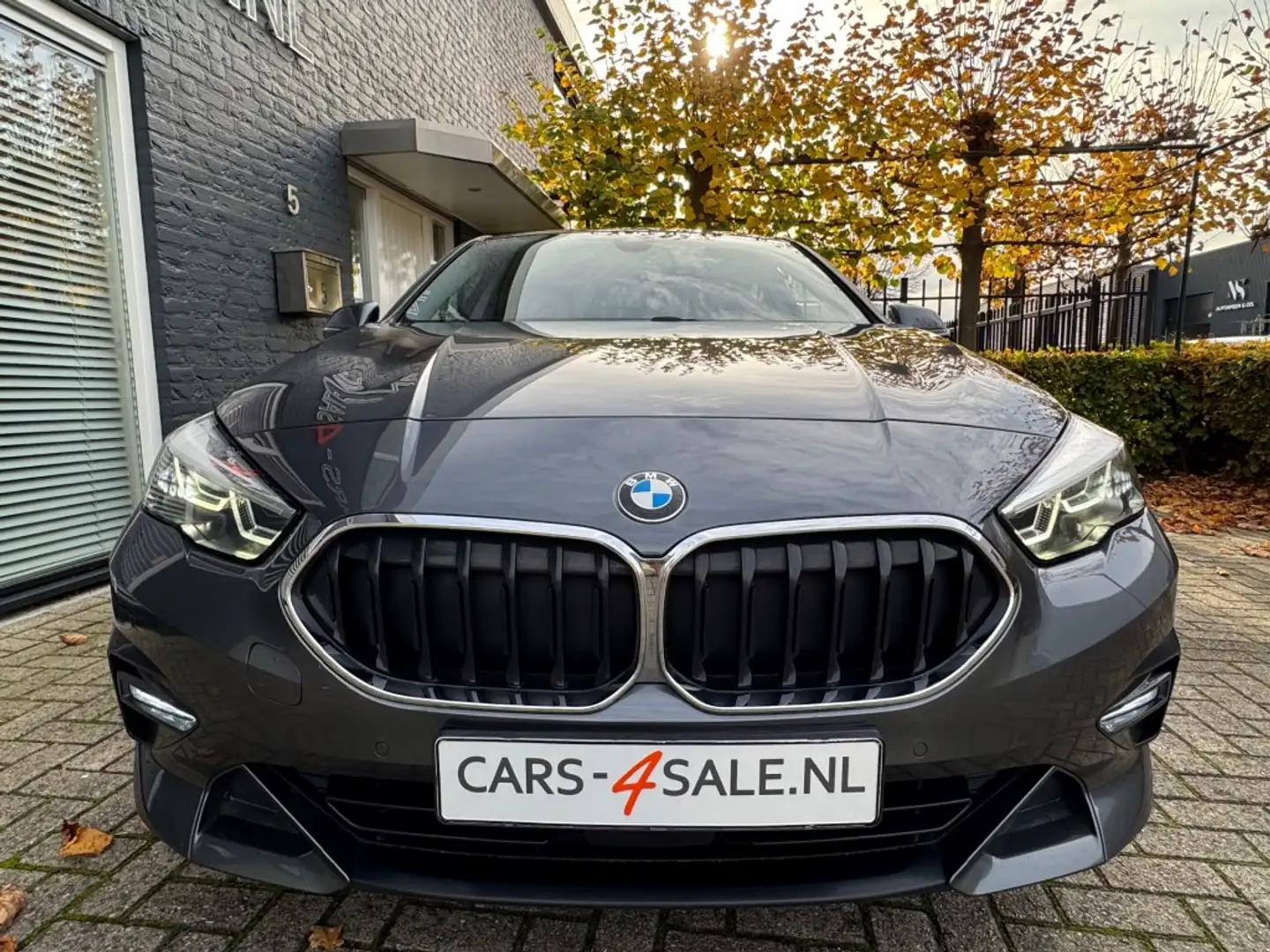 BMW 218 218i Autom.Gran Coupe Sport + Led + leder + Nav + Grijs - 2