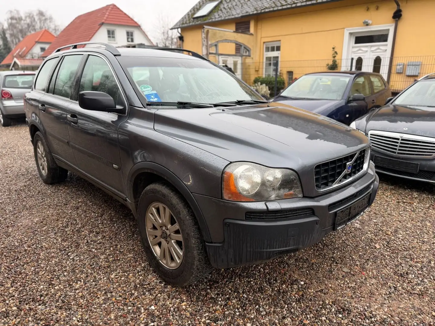 Volvo XC90 2.4D AWD Geartronic Summum Grau - 1