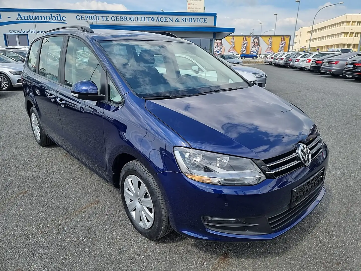 Volkswagen Sharan Trendline 2,0 TDI SCR 127g Blau - 1