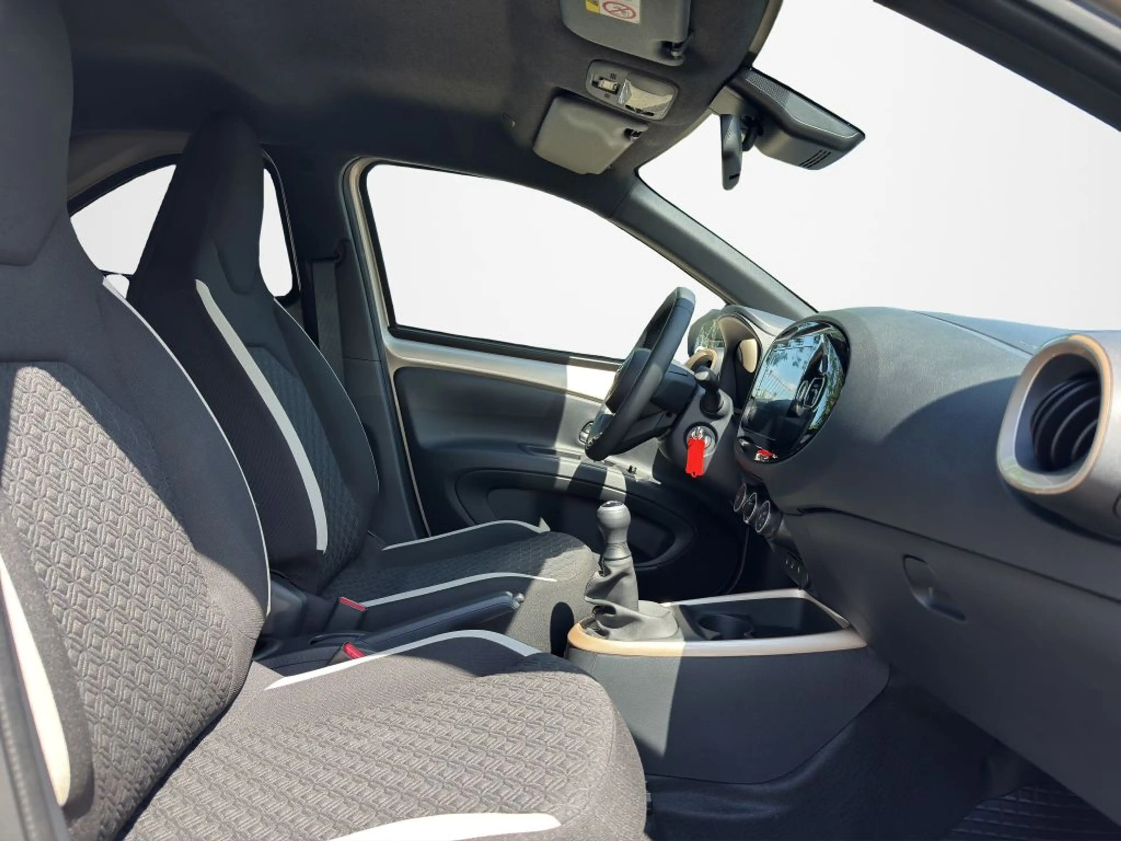 Toyota Aygo X Team D — photo 15