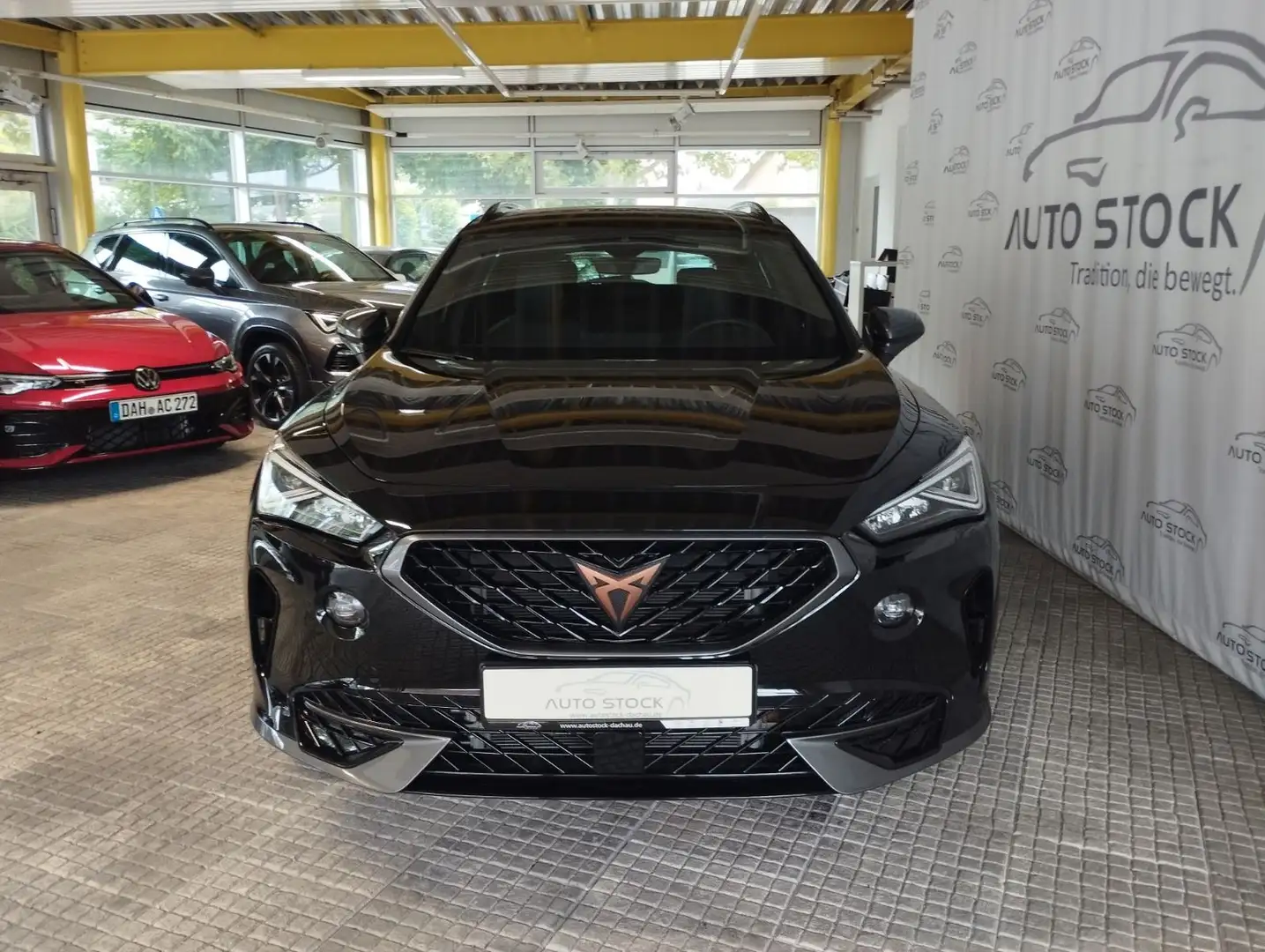 CUPRA Formentor 1.5 TSI DSG LED PDC Sitzheiz Full Link Schwarz - 2