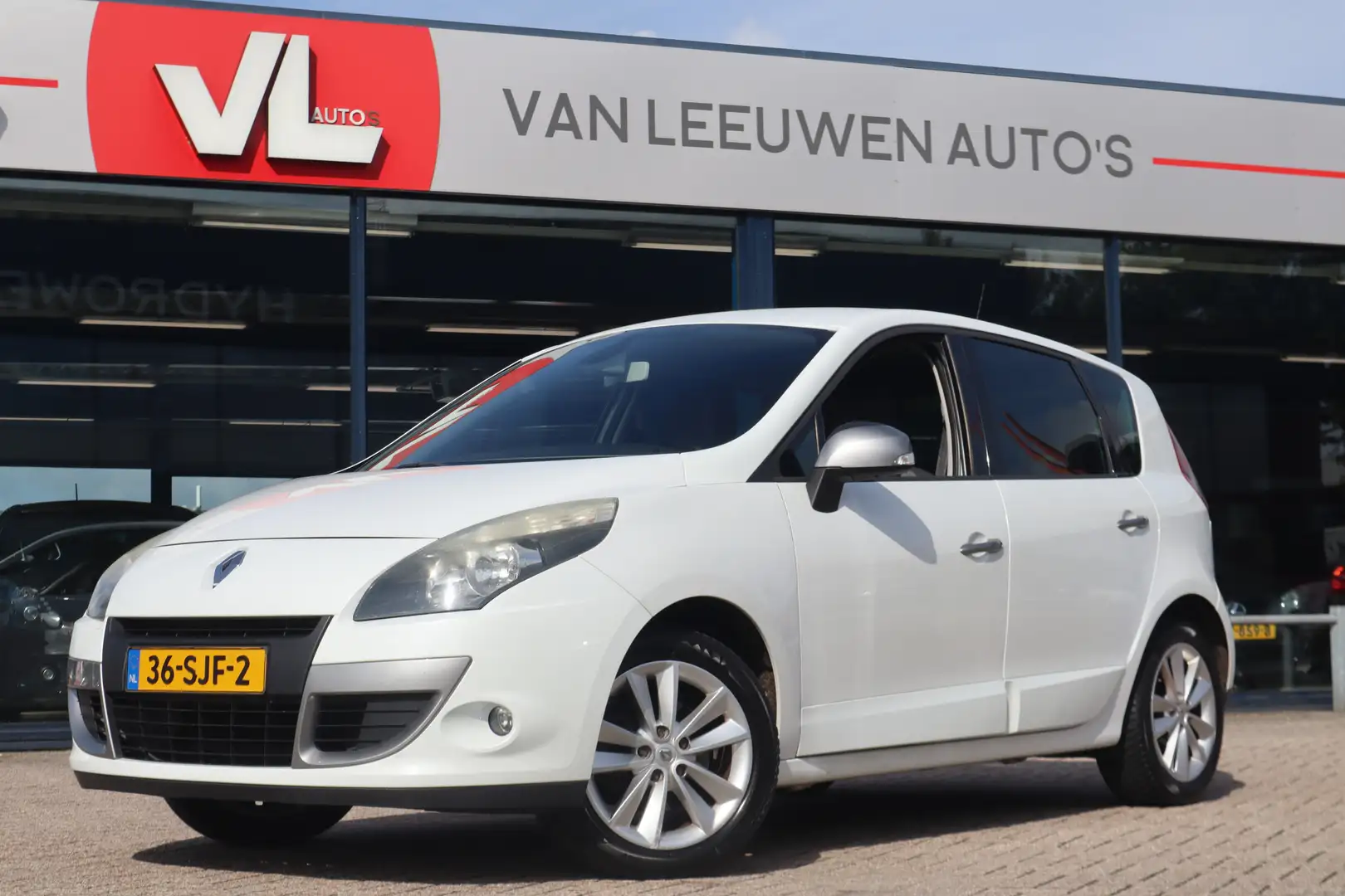 Renault Scenic 1.4 TCE Parisienne | Navi | Clima | Cruise Wit - 1