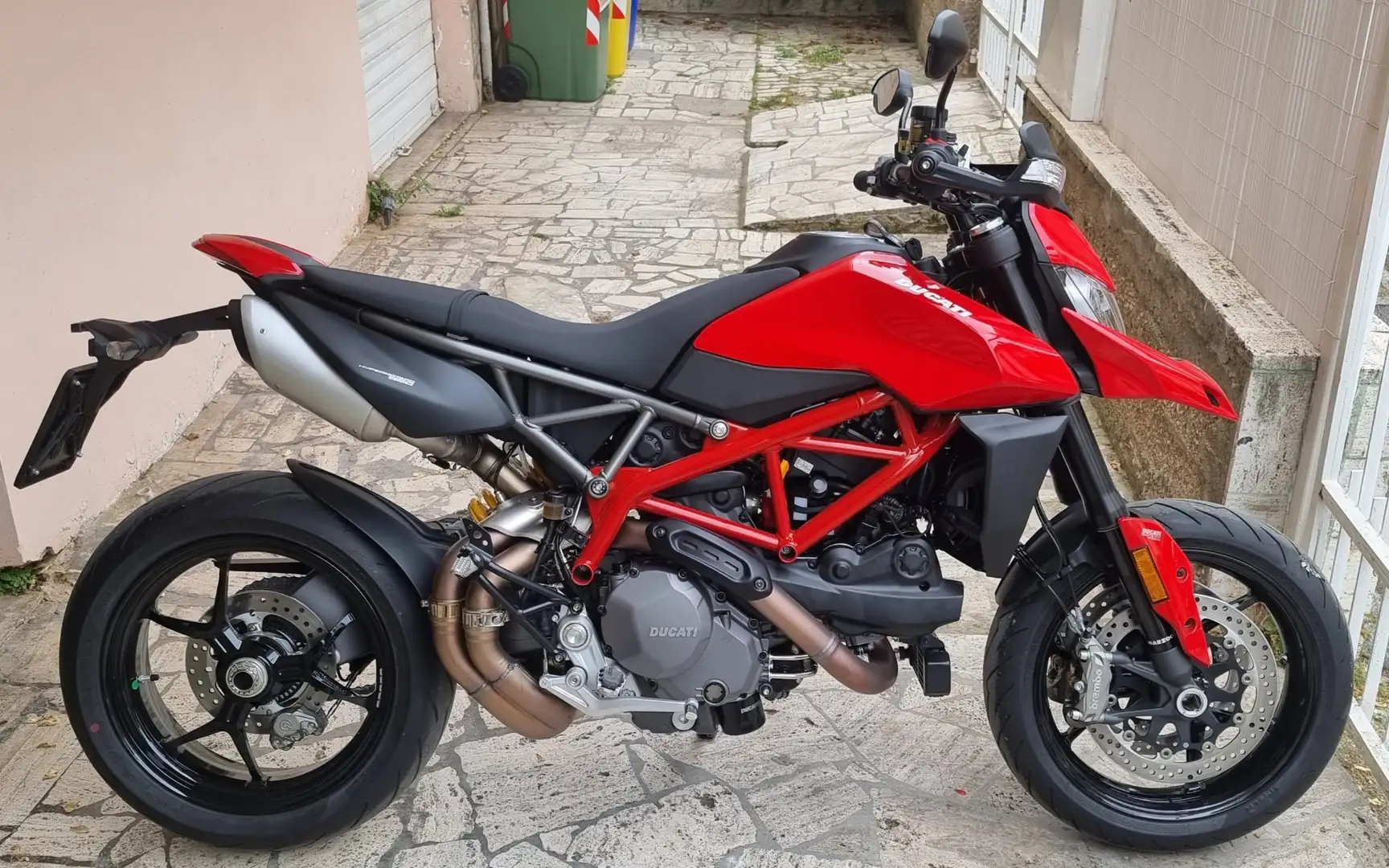 Ducati Hypermotard 950 Roşu - 1