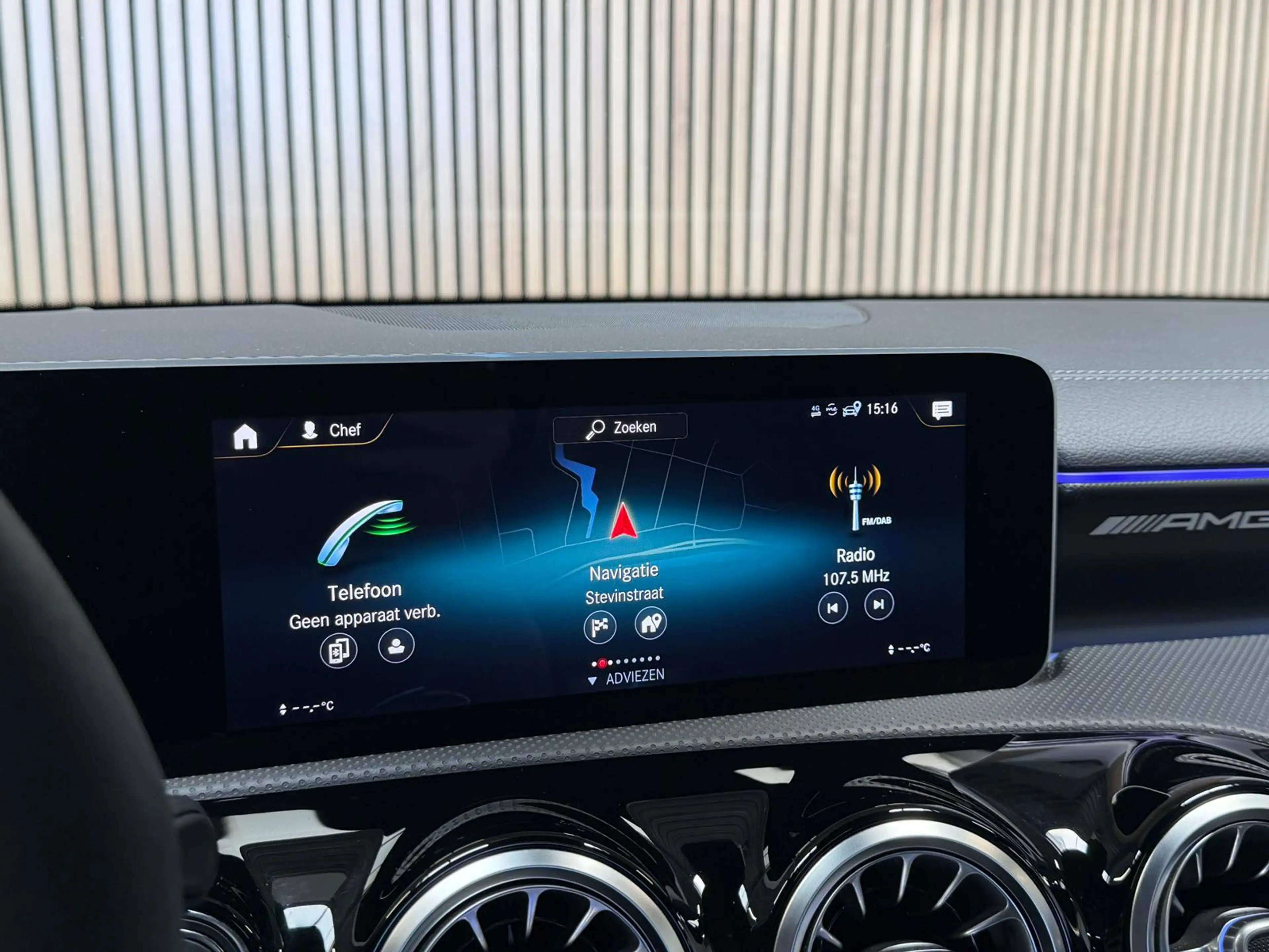 Mercedes-Benz A 35 AMG 4MATIC Premium Plus - BURMESTER - PANO - HEAD UP — photo 11