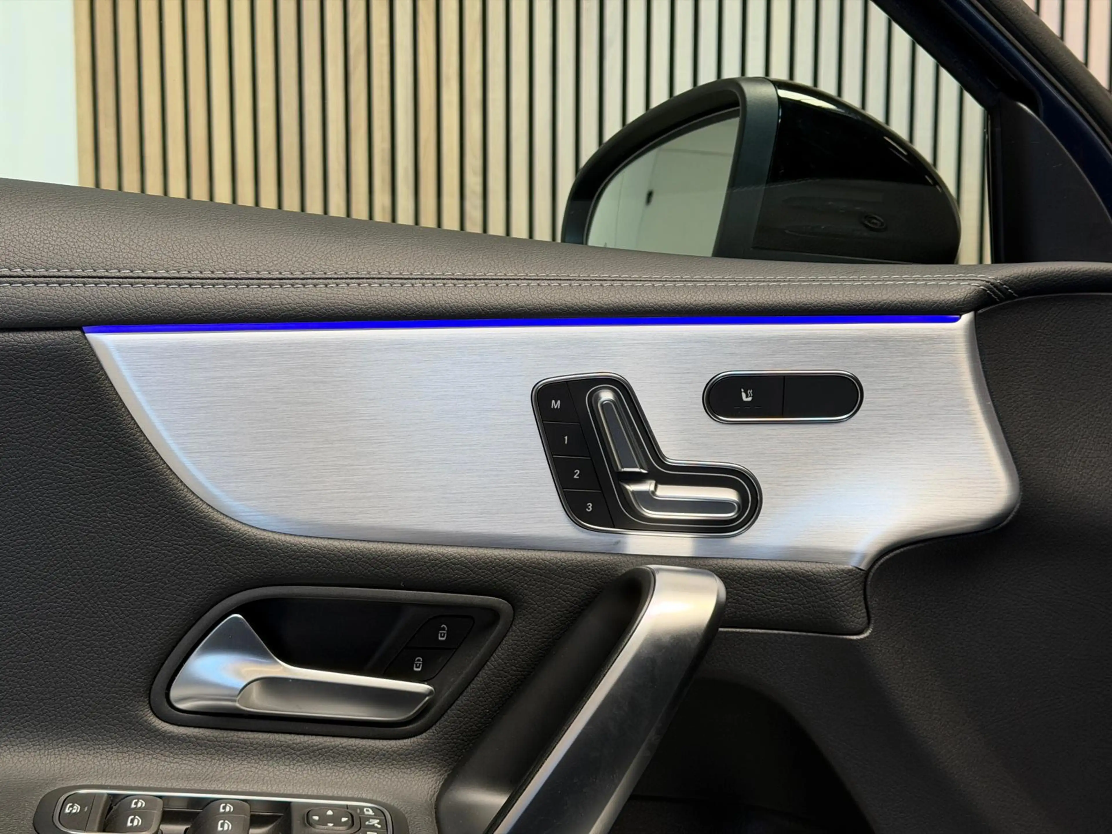 Mercedes-Benz A 35 AMG 4MATIC Premium Plus - BURMESTER - PANO - HEAD UP — photo 14