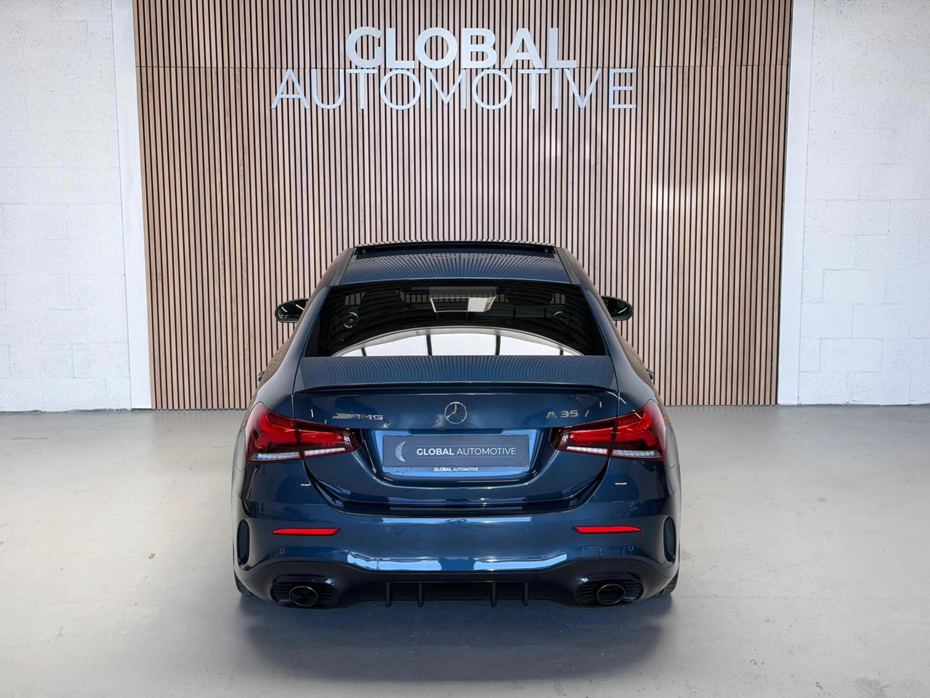 Mercedes-Benz A 35 AMG 4MATIC Premium Plus - BURMESTER - PANO - HEAD UP — photo 5
