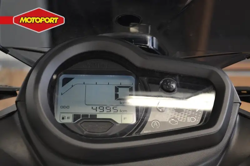 Yamaha RayZR - foto 3