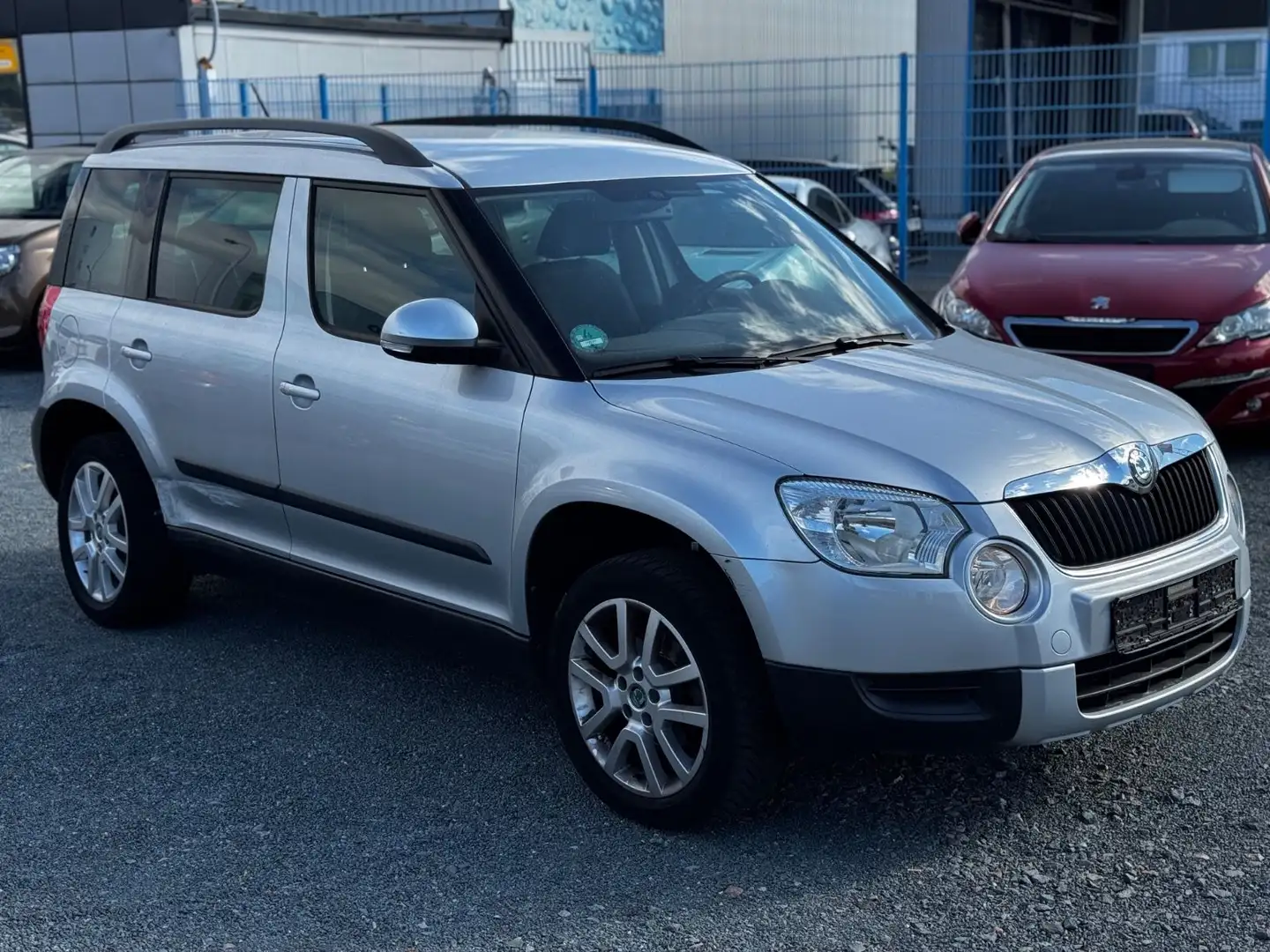 Skoda Yeti Ambition Plus Edition Silber - 1