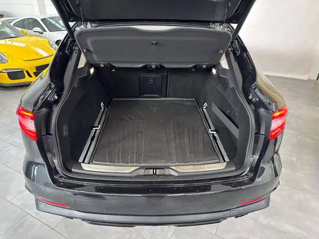 Maserati Gransport view 8